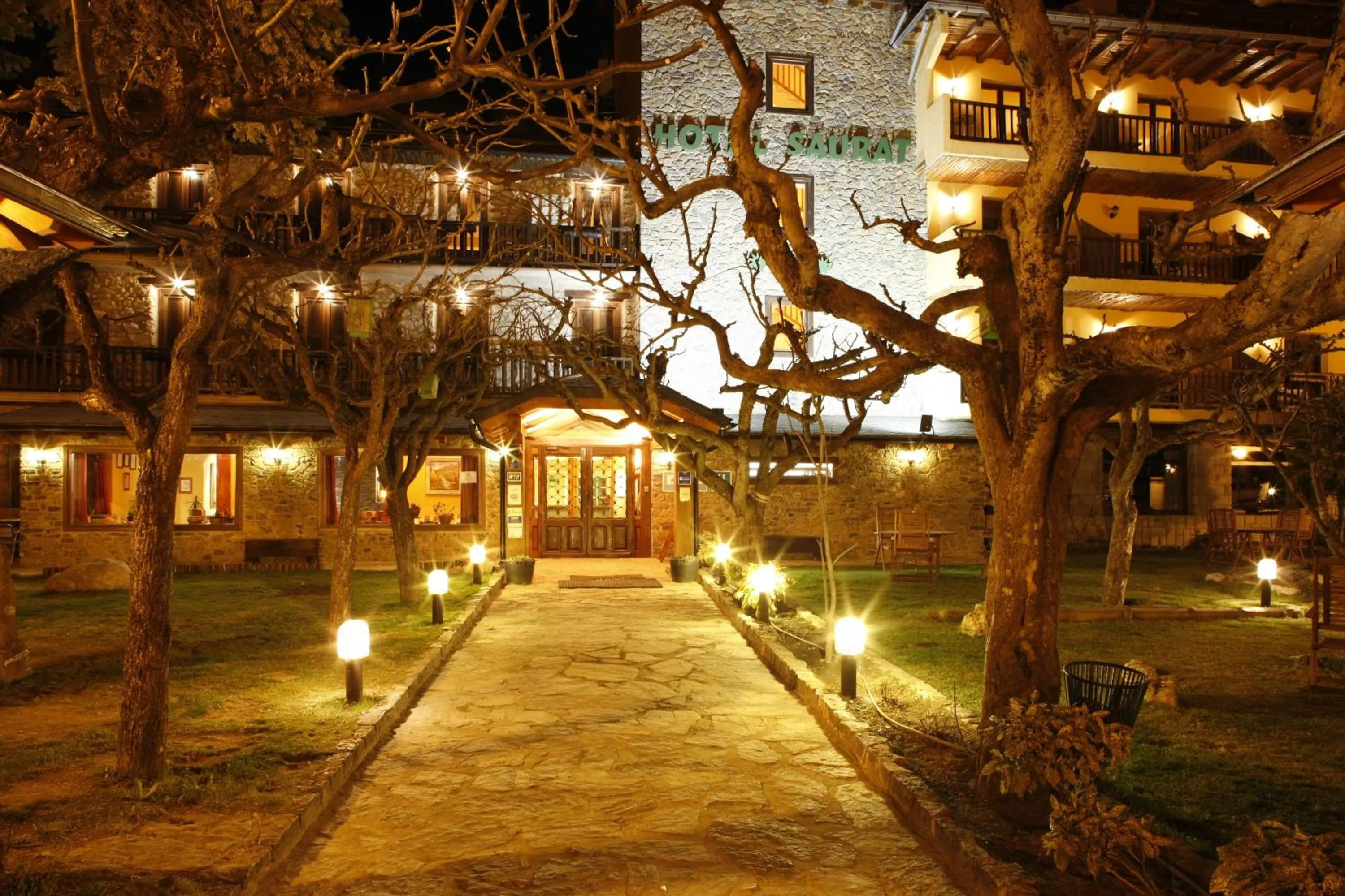 Facade/entrance in Hotel Saurat