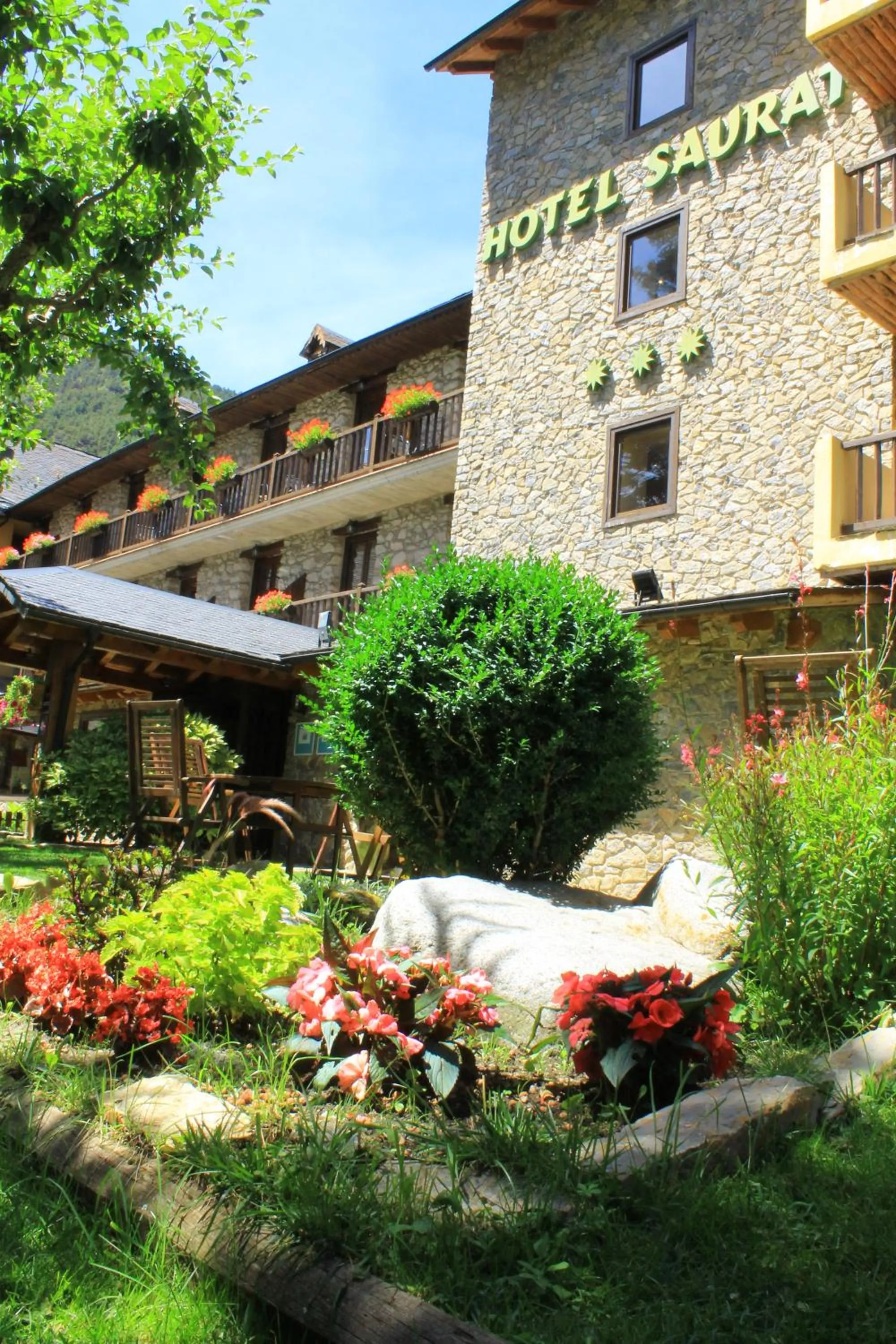 Property building in Hotel Saurat