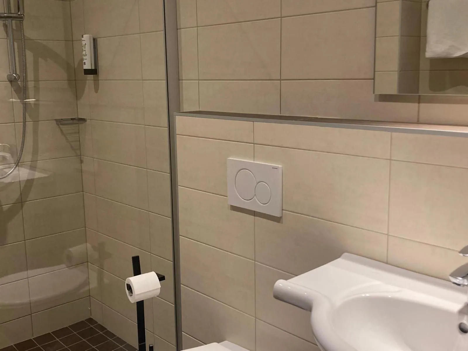 Shower in Kolbitsch am Weissensee ein Seeblick der verzaubert B&B