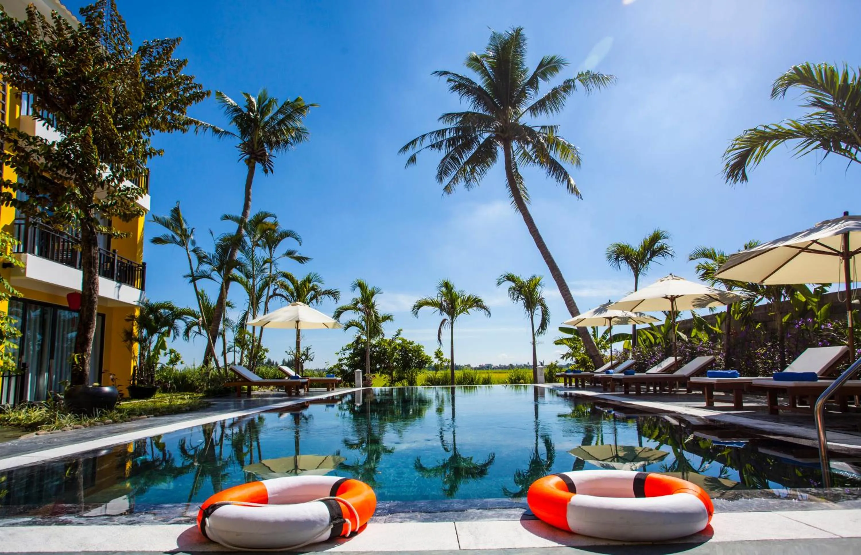 Property building in Hoi An Four Seasons Villa