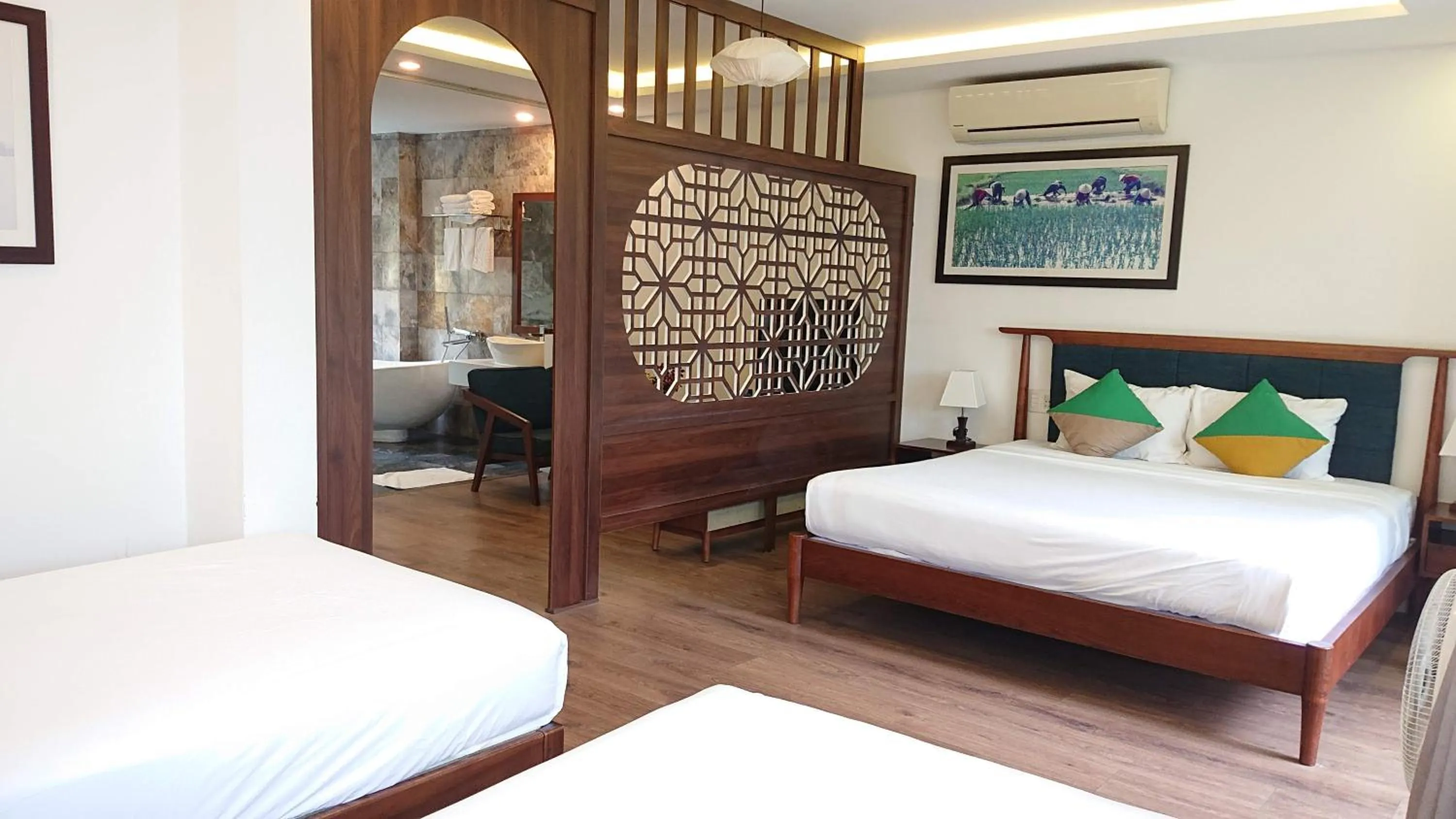 Bed in Hoi An Four Seasons Villa