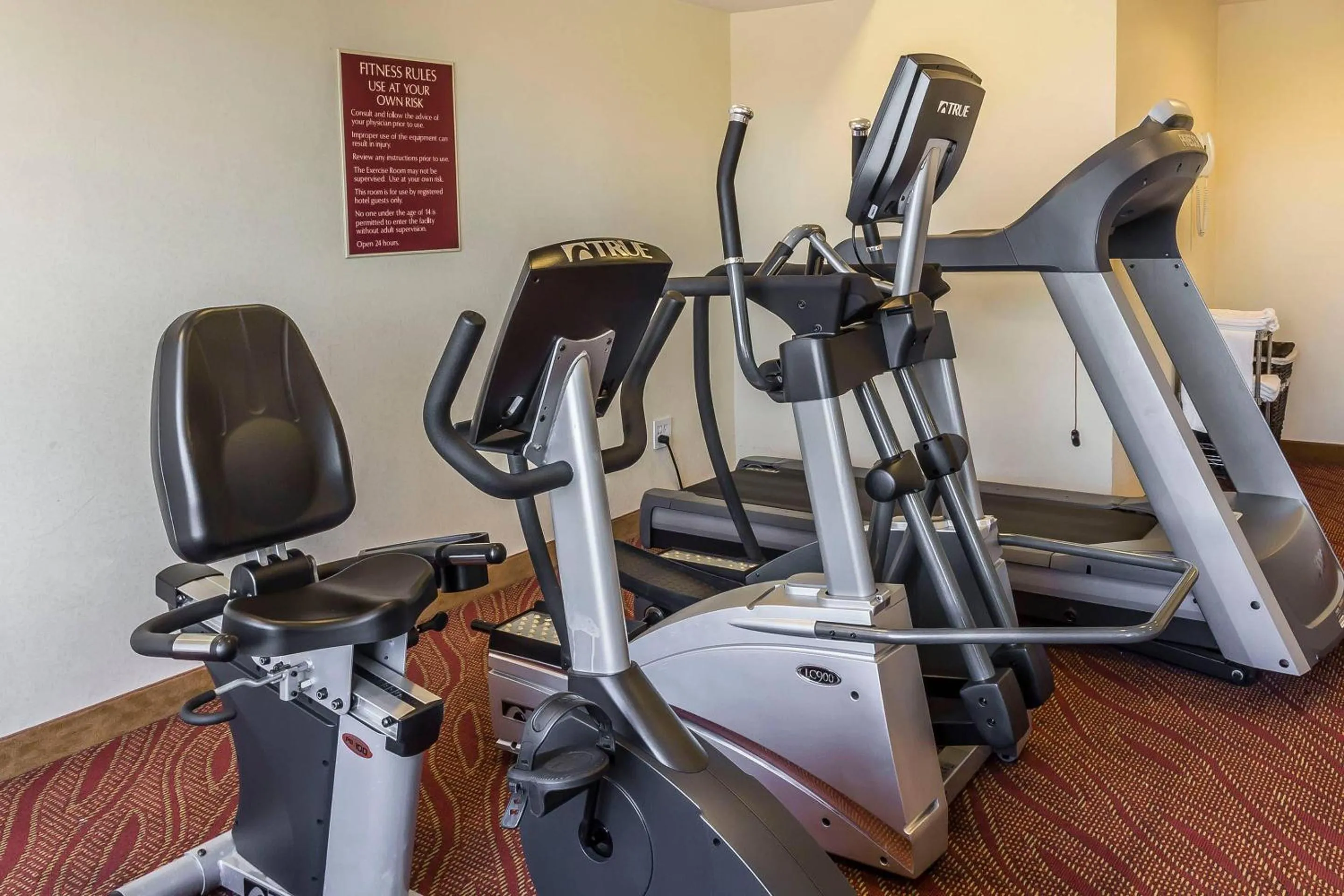 Fitness centre/facilities in Comfort Inn & Suites LaGuardia Airport