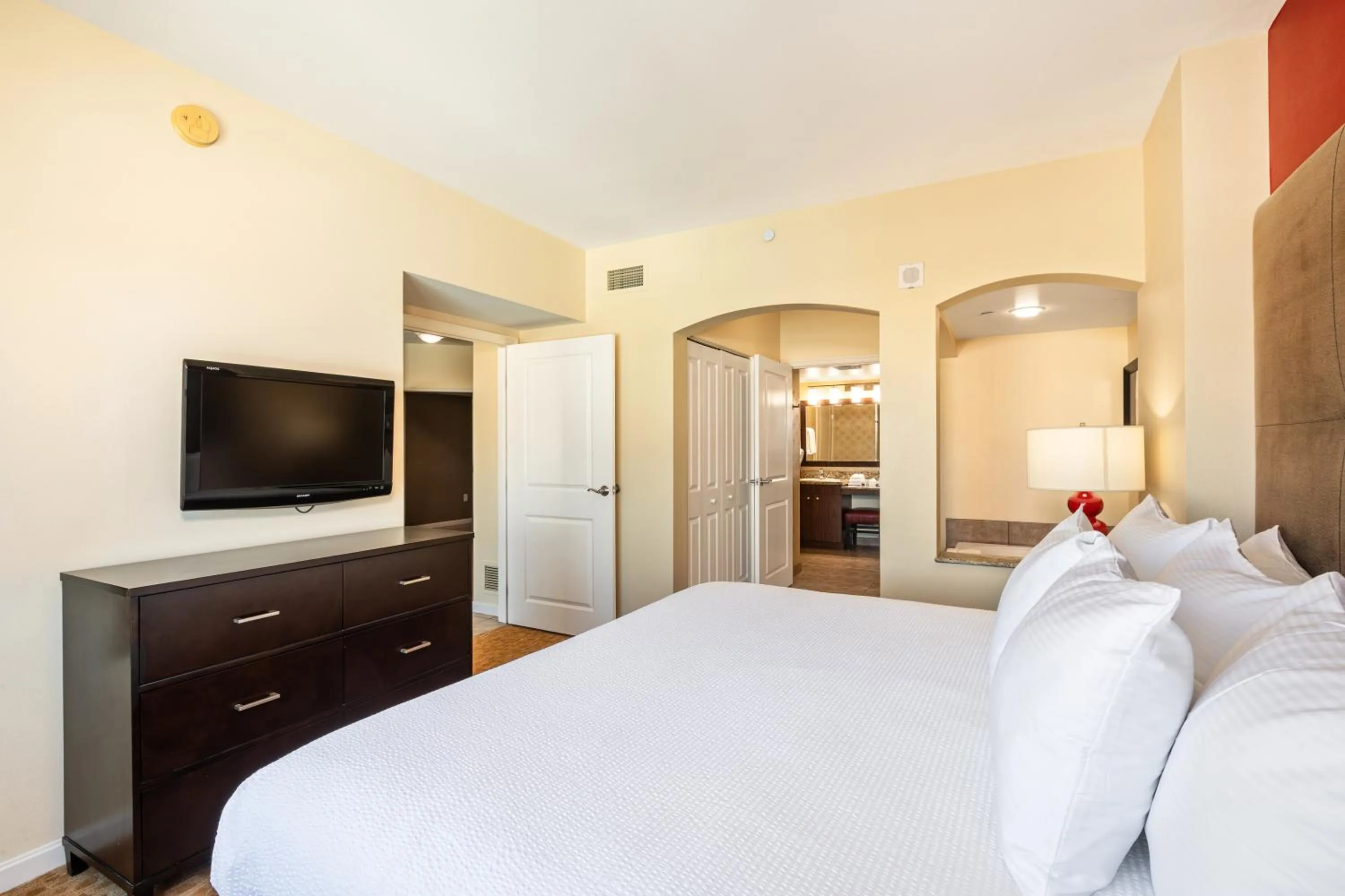 Bedroom, Bed in The Grandview at Las Vegas