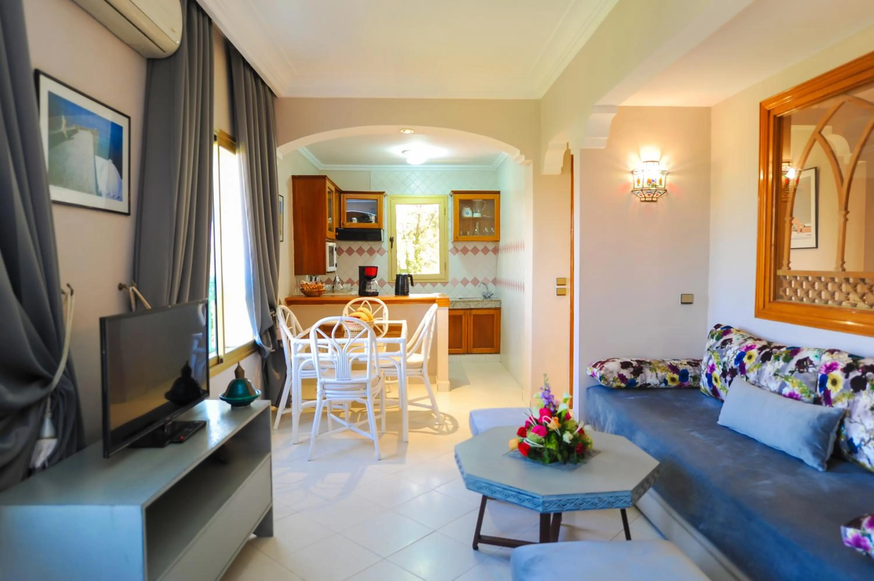 Coffee/tea facilities in Appart-Hotel Amina Resort & Spa