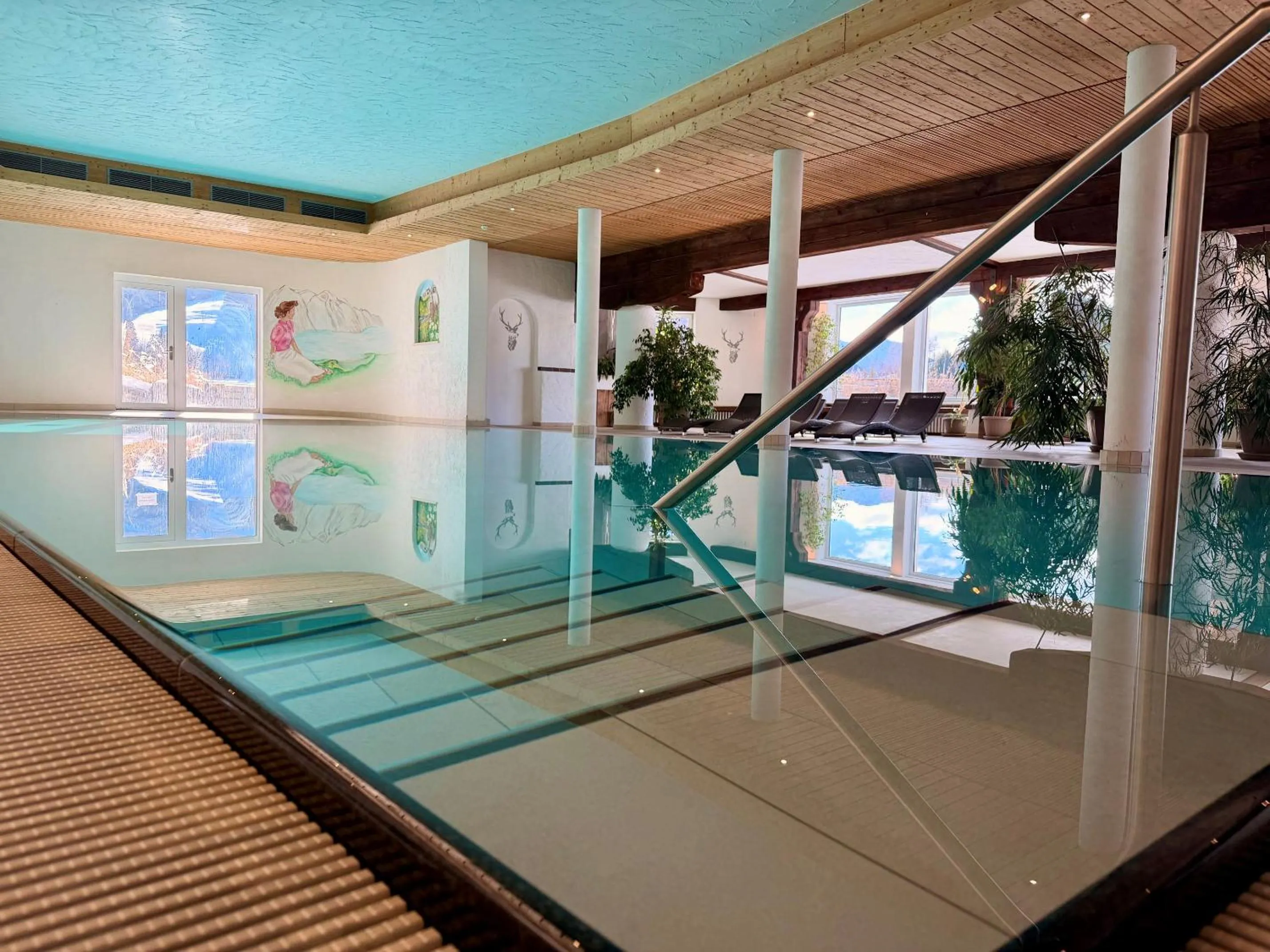 Swimming pool in Berghoteltirol