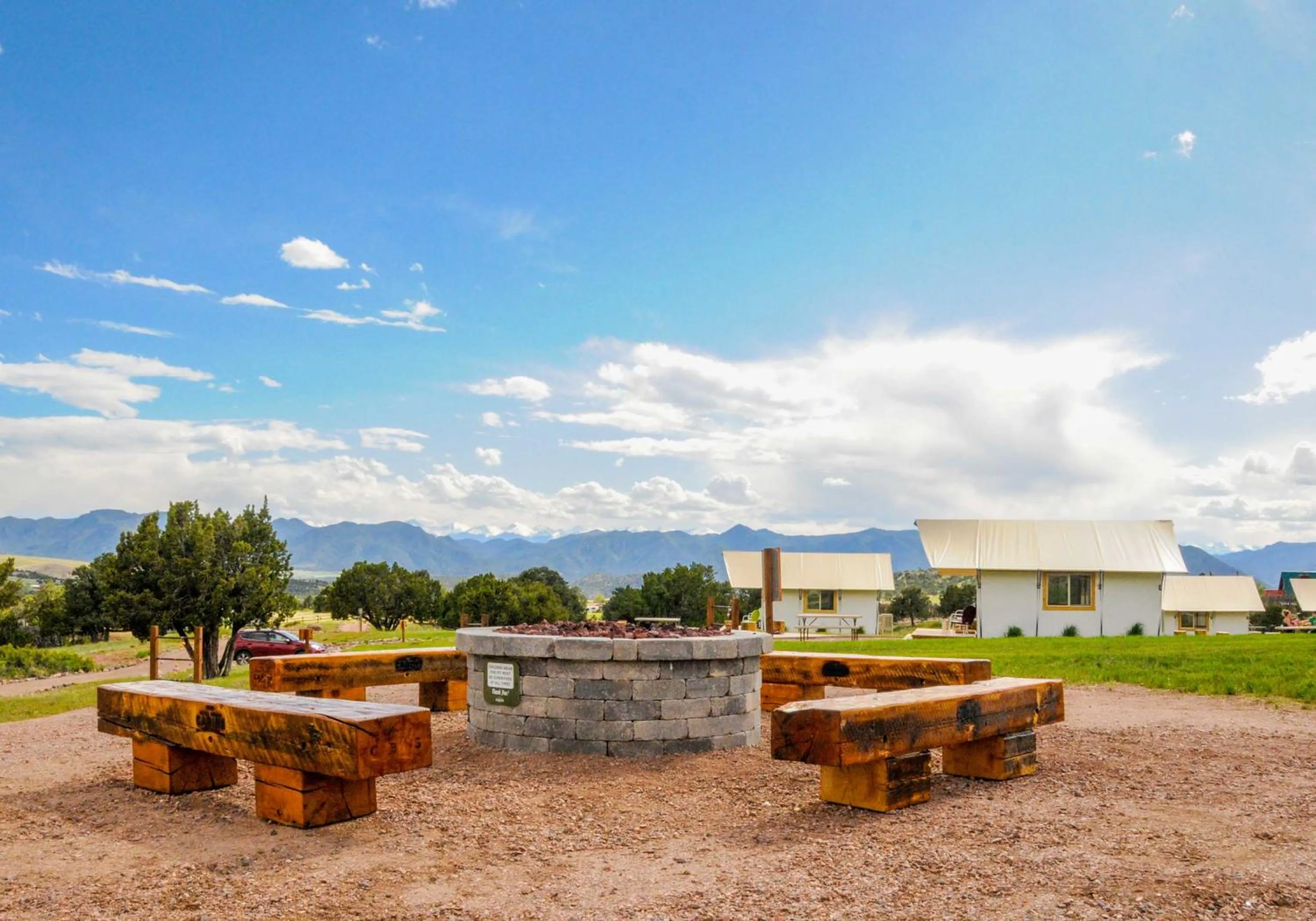 Mountain view in Royal Gorge Cabins