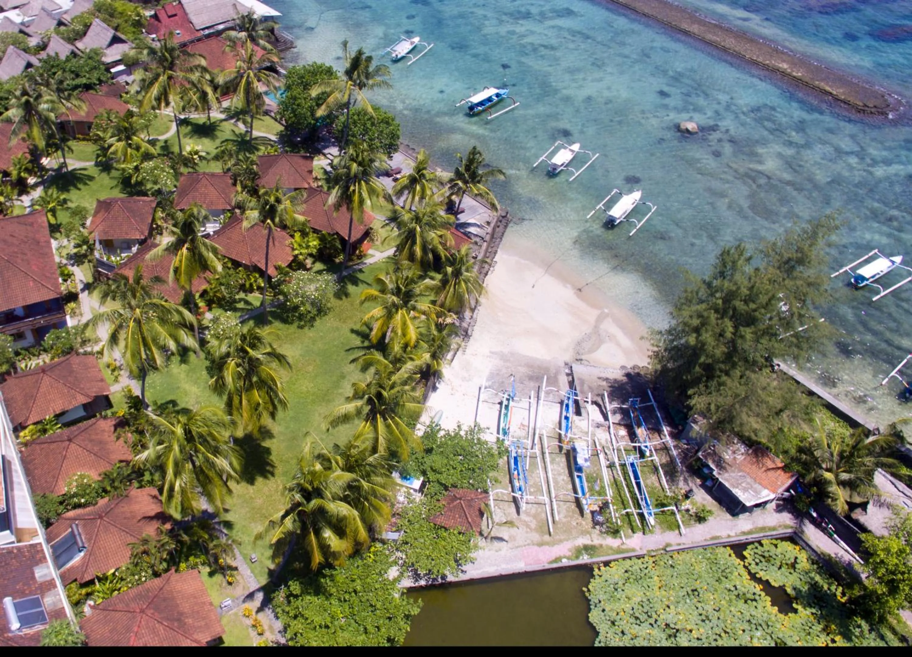 Beach in D'Tunjung Resort & Spa