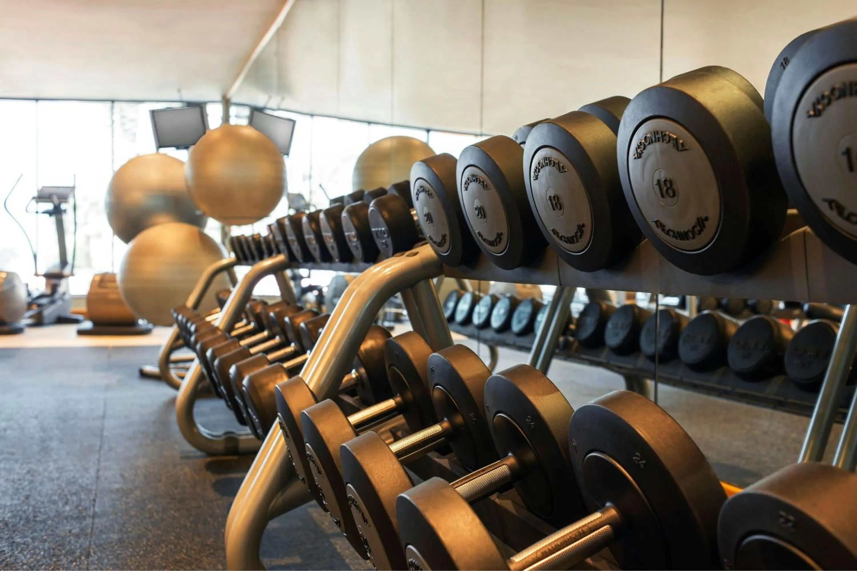 Fitness centre/facilities in Le Meridien Mina Seyahi Beach Resort & Waterpark