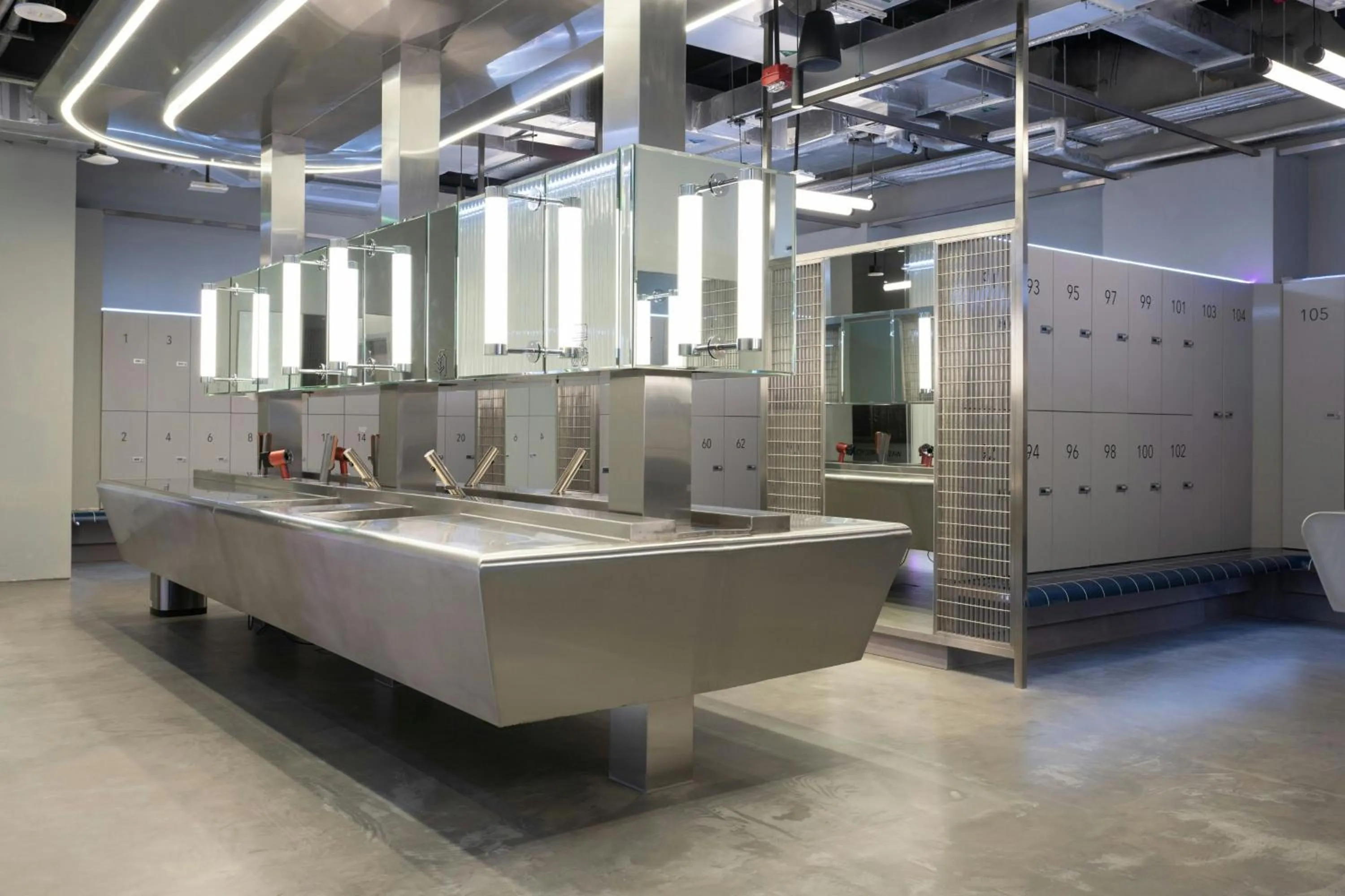 Area and facilities in Le Meridien Mina Seyahi Beach Resort & Waterpark