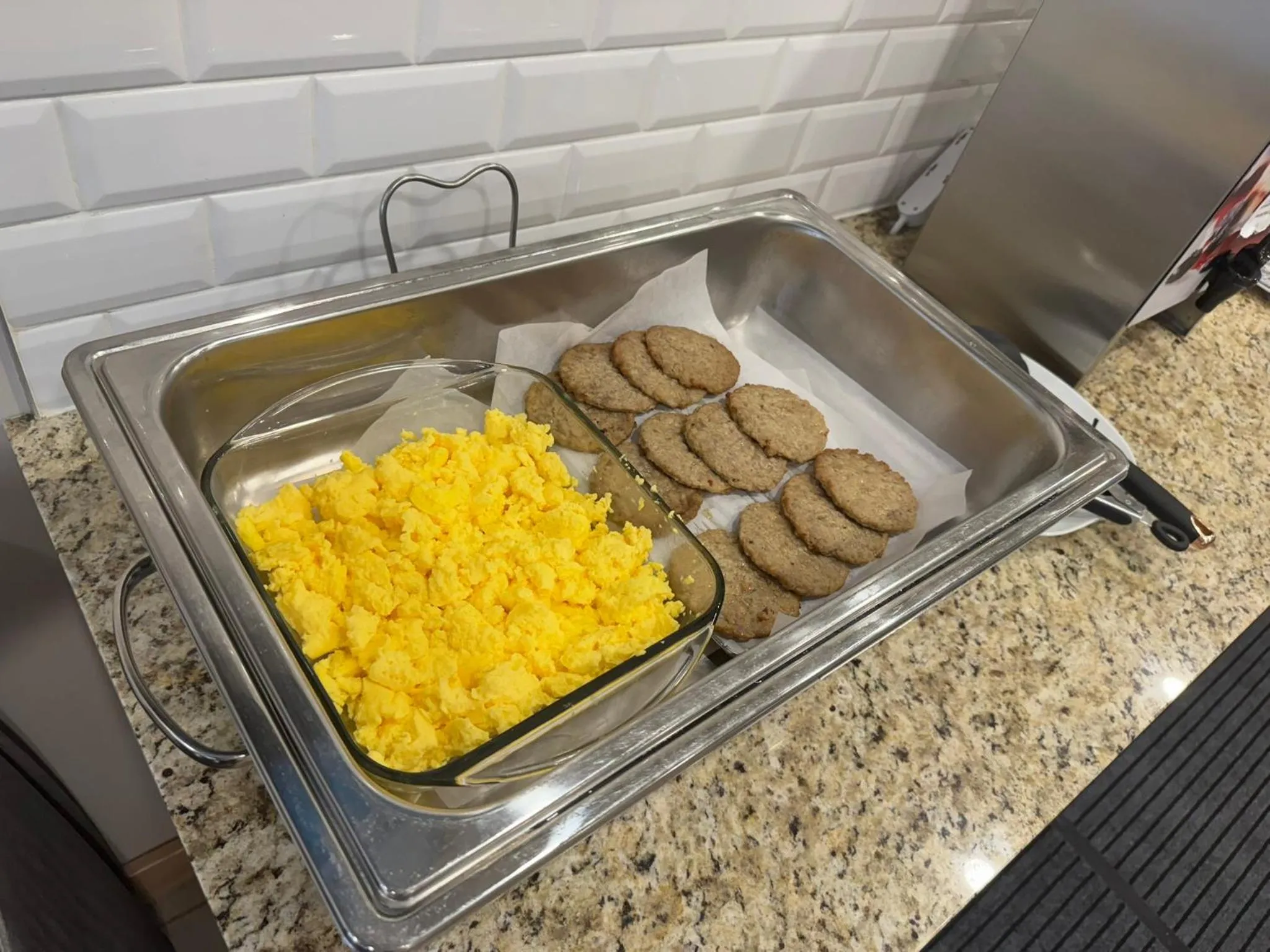 American breakfast in Western Budget Motel #1 Leduc/Nisku