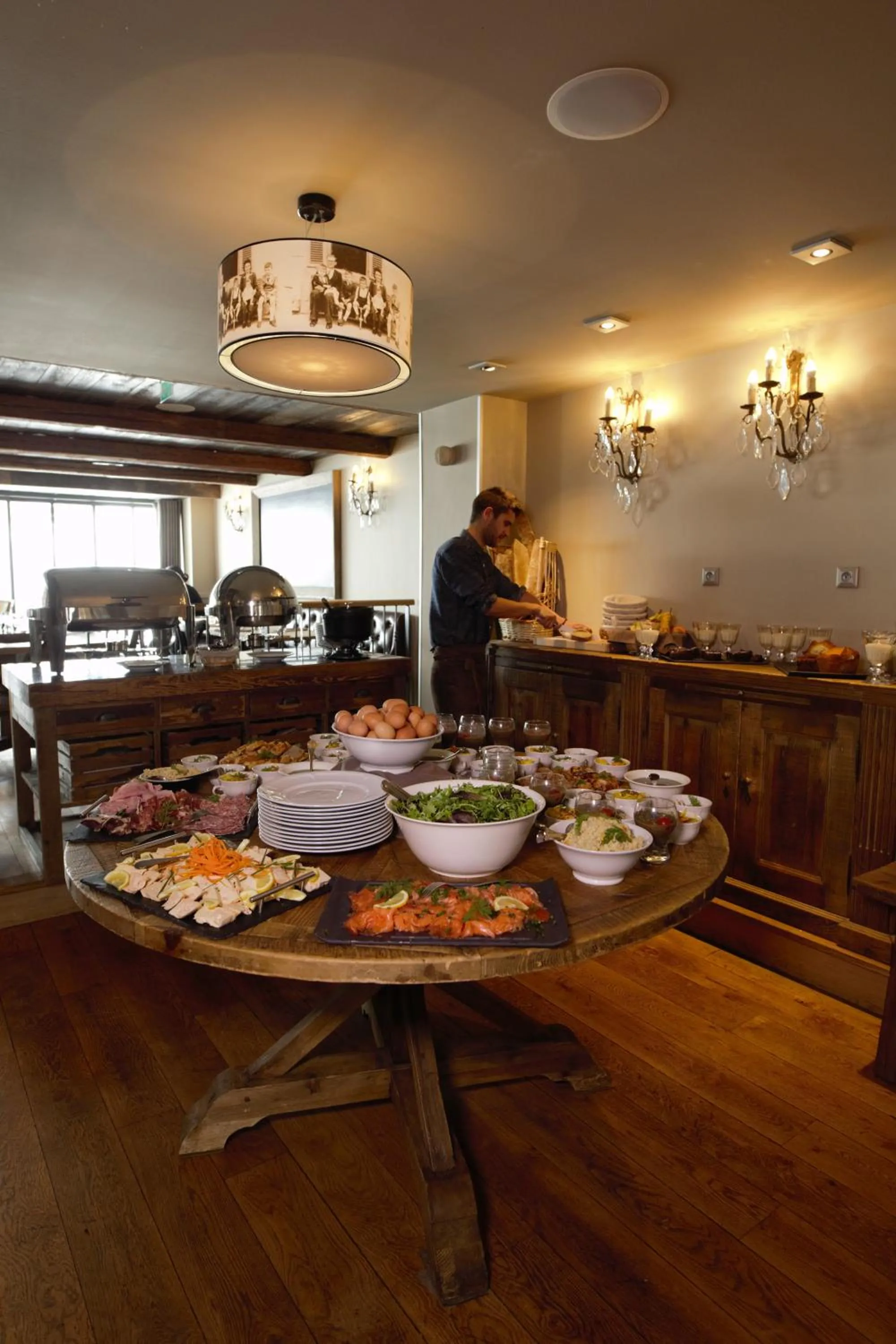 Restaurant/places to eat in Maison de Famille Les 5 Frères