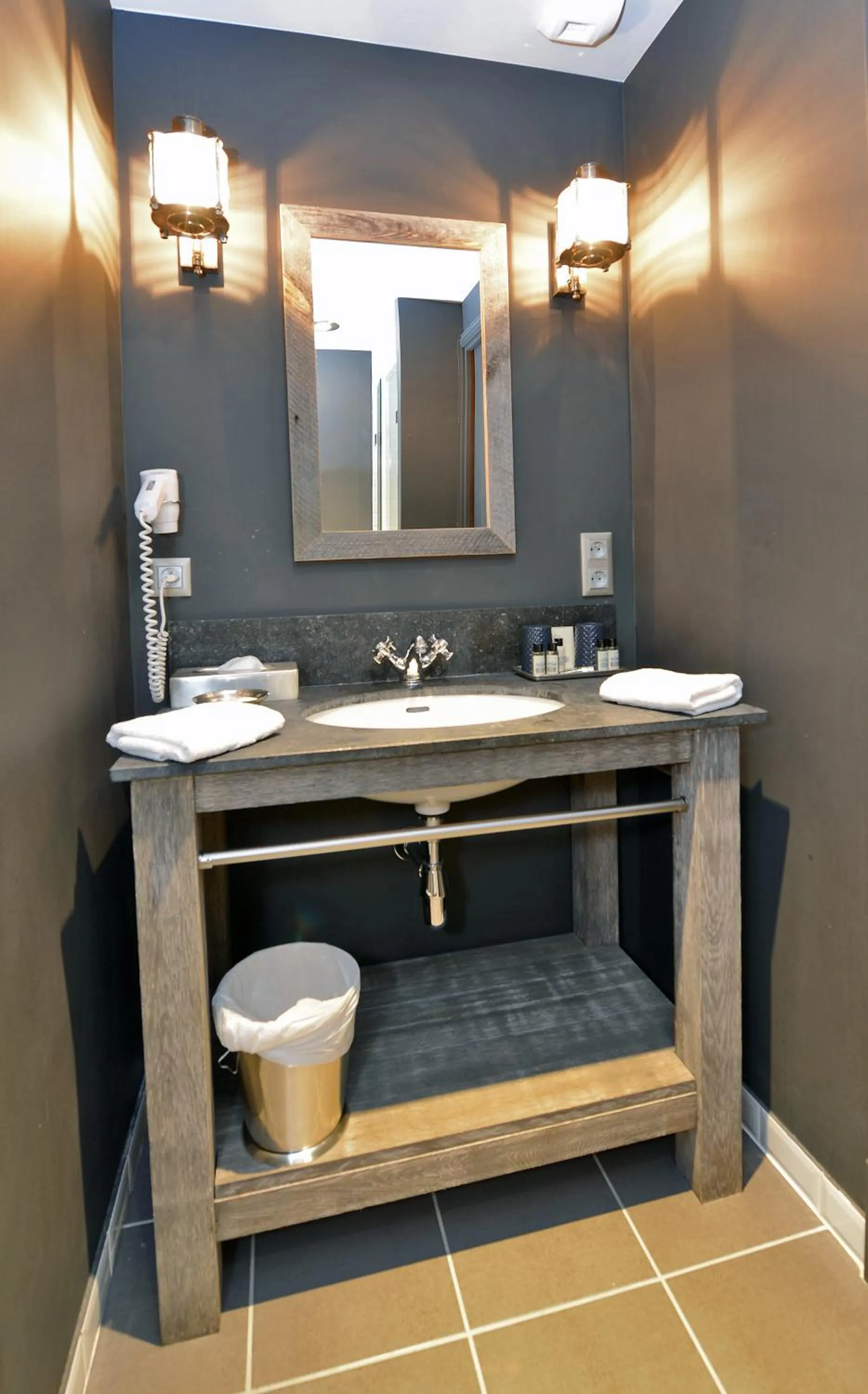 Bathroom in Maison de Famille Les 5 Frères