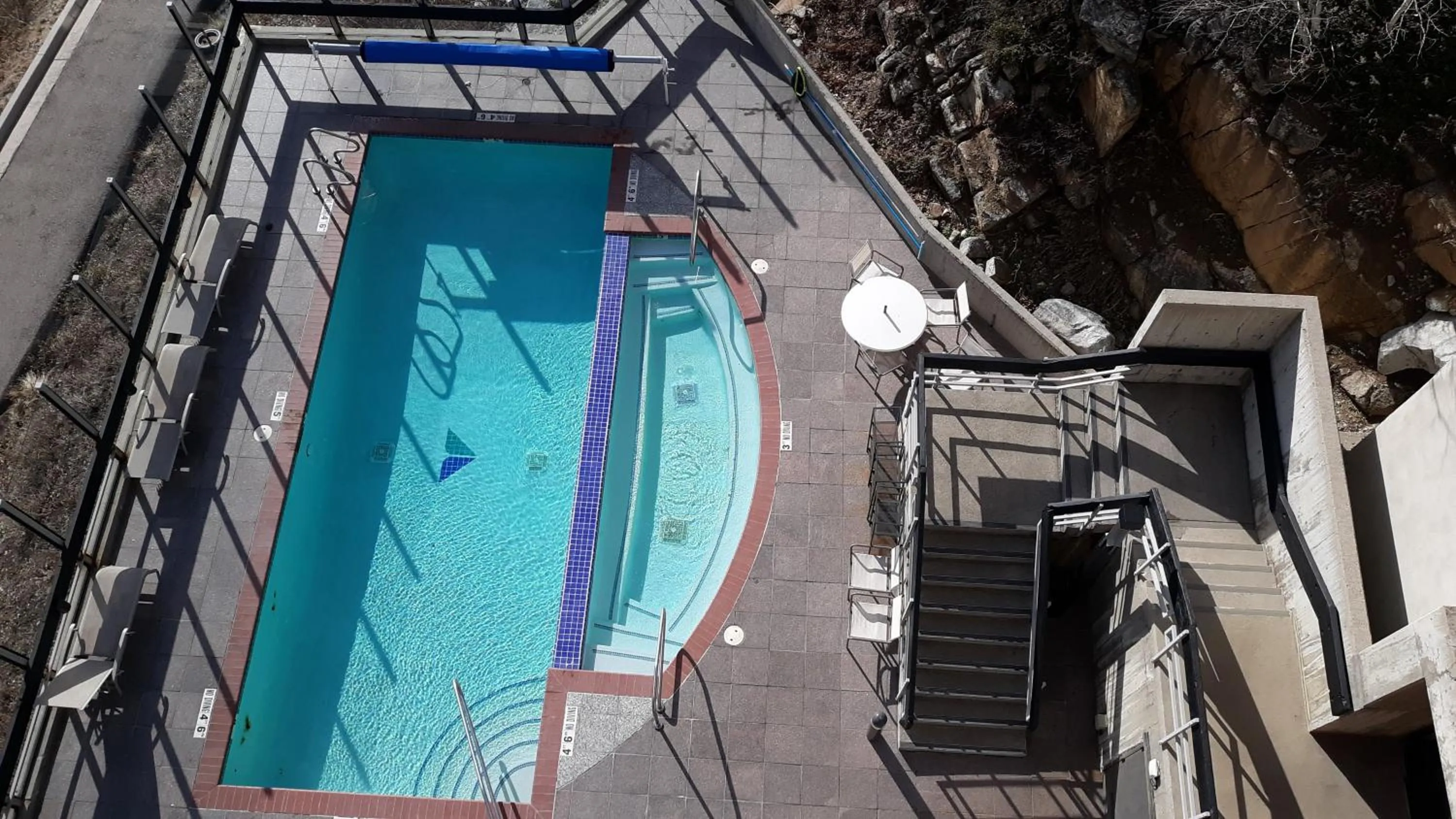 Swimming pool in Inn at Snowbird
