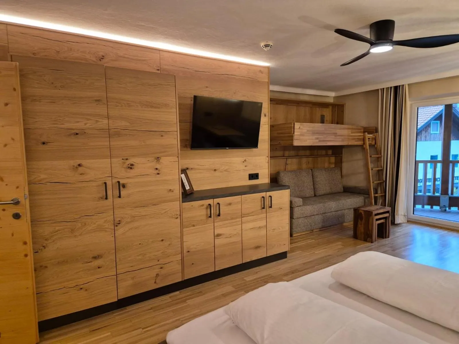 Bed in Adler Hotel-Pension