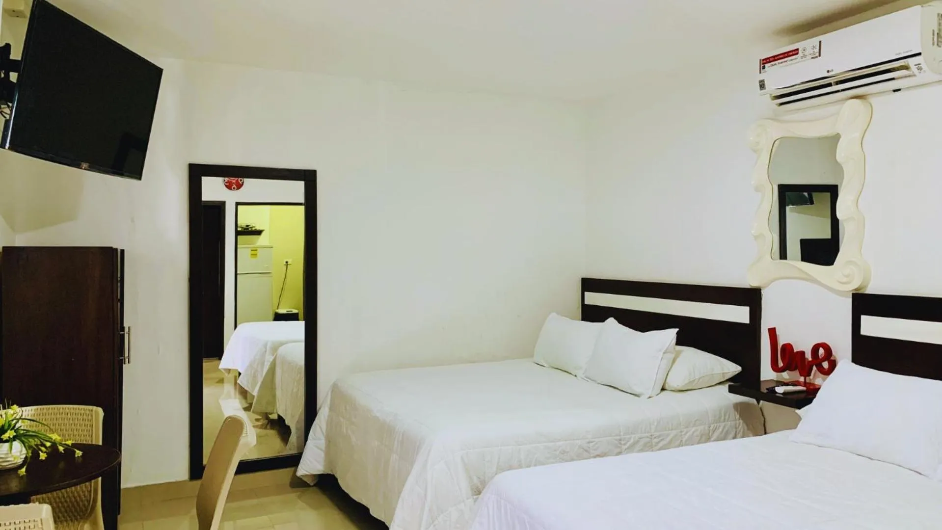 Photo of the whole room, Bed in Apartahotel Bahia Tropical III