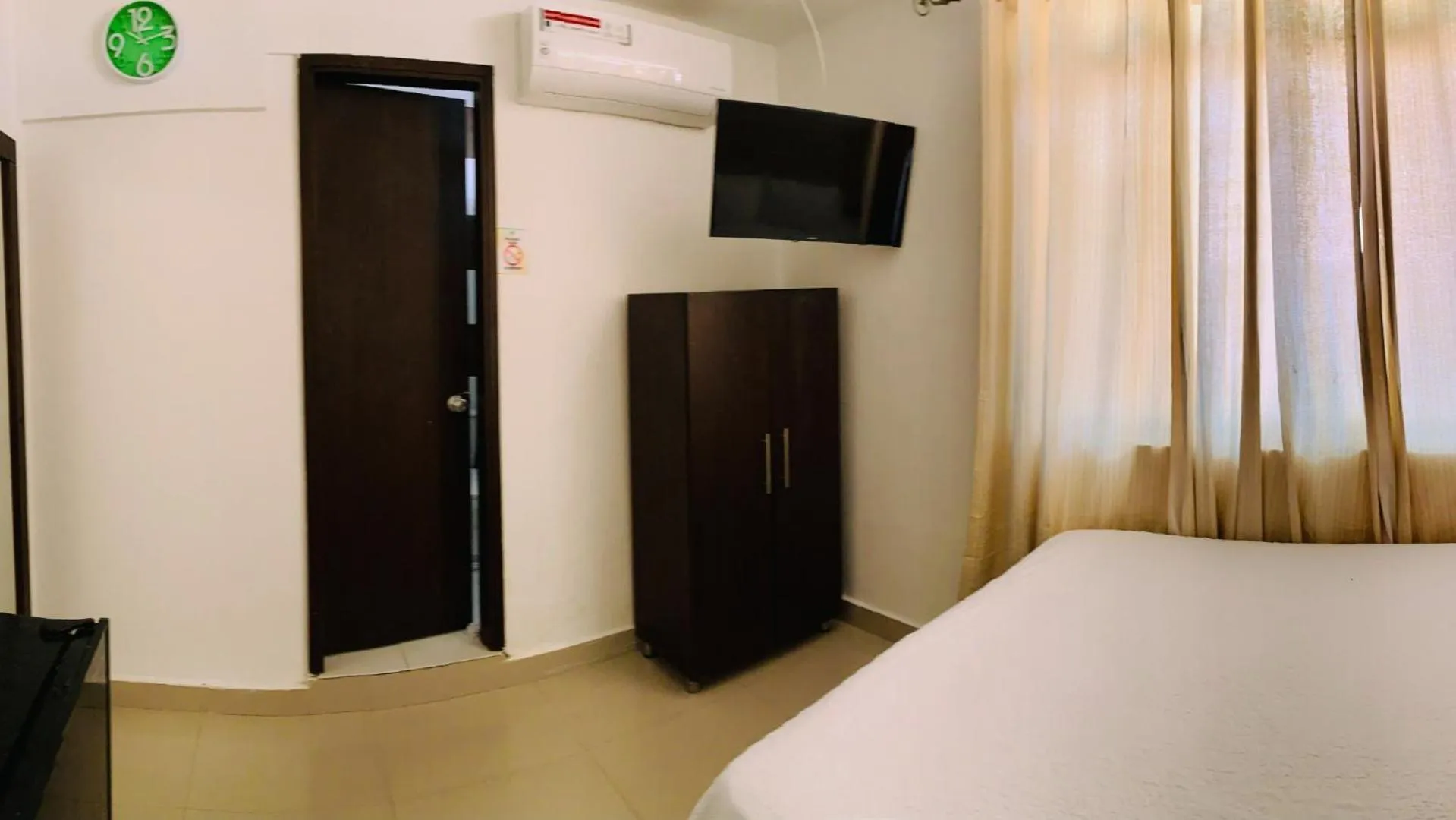 TV and multimedia, Bed in Apartahotel Bahia Tropical III