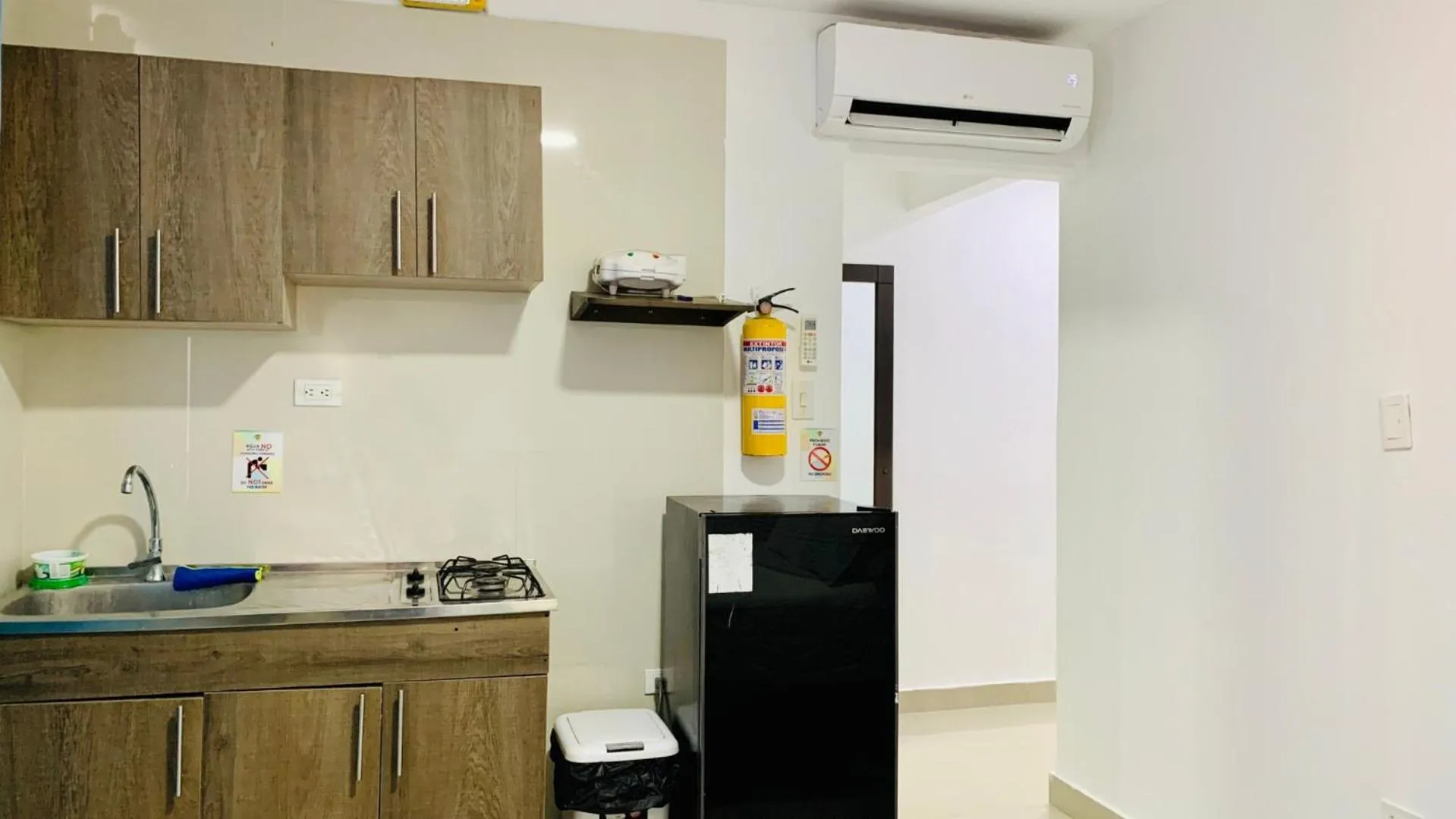 Kitchen or kitchenette in Apartahotel Bahia Tropical III