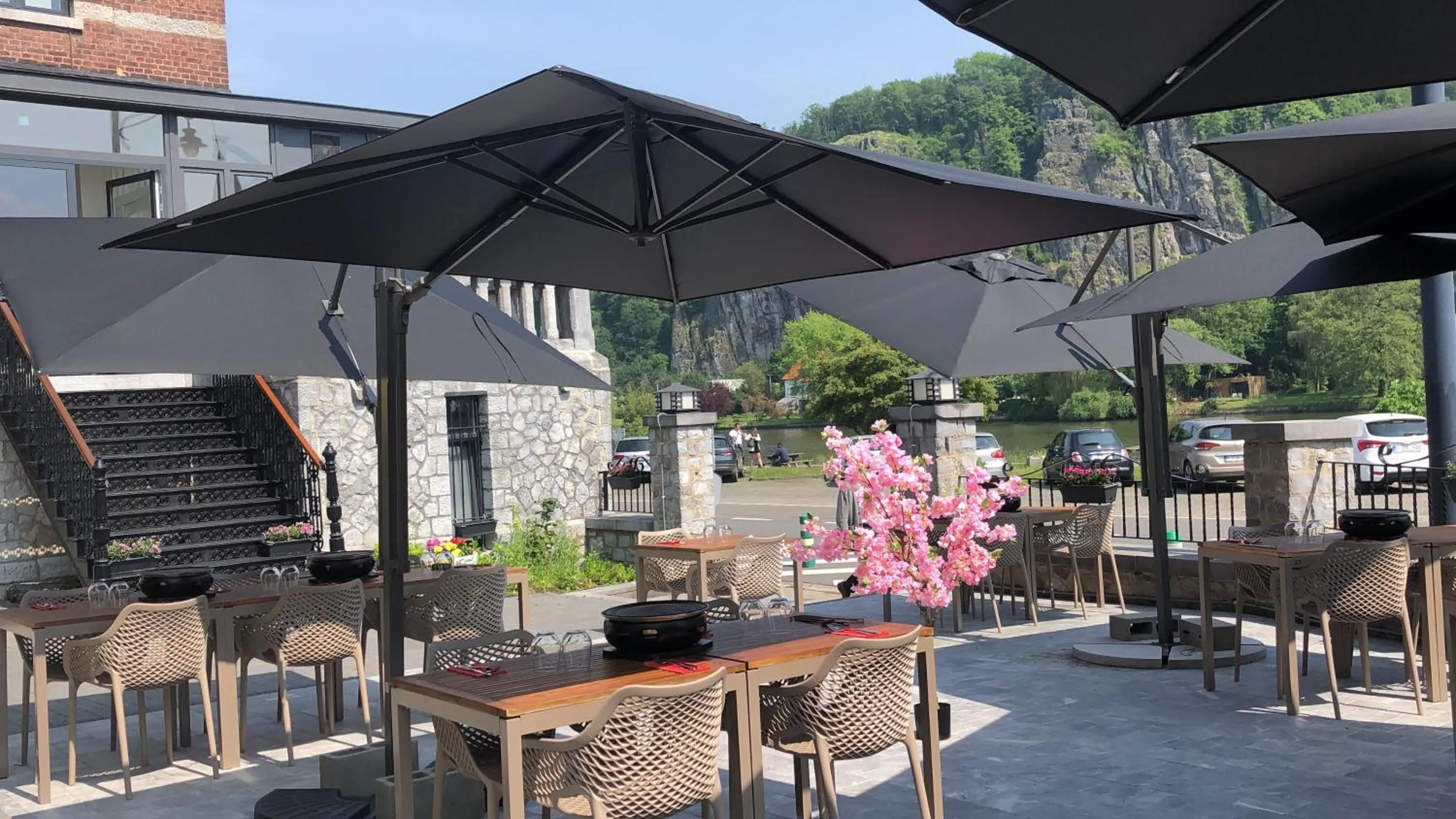 Patio in Mes Caprices B&B Villa Mosan Bord de Meuse