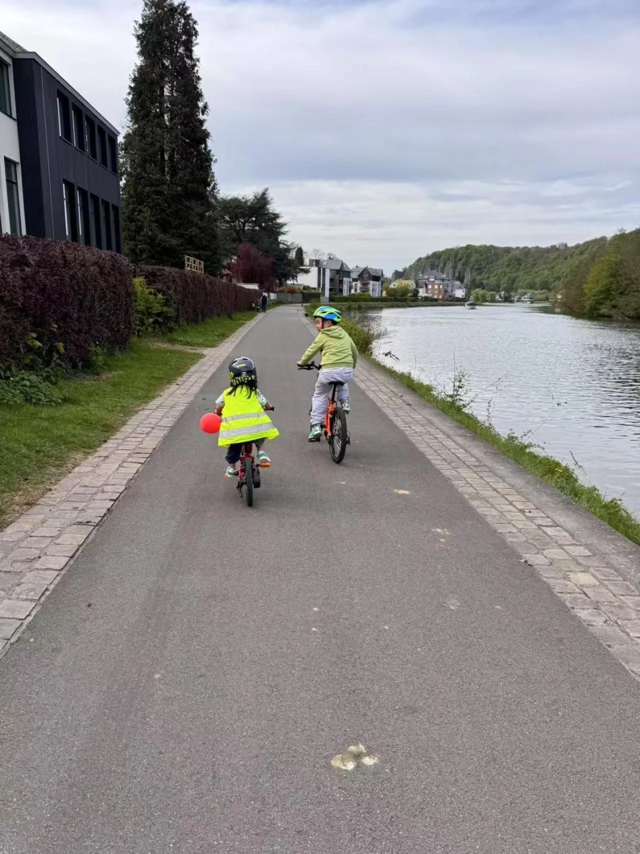 Mes Caprices B&B Villa Mosan Bord de Meuse