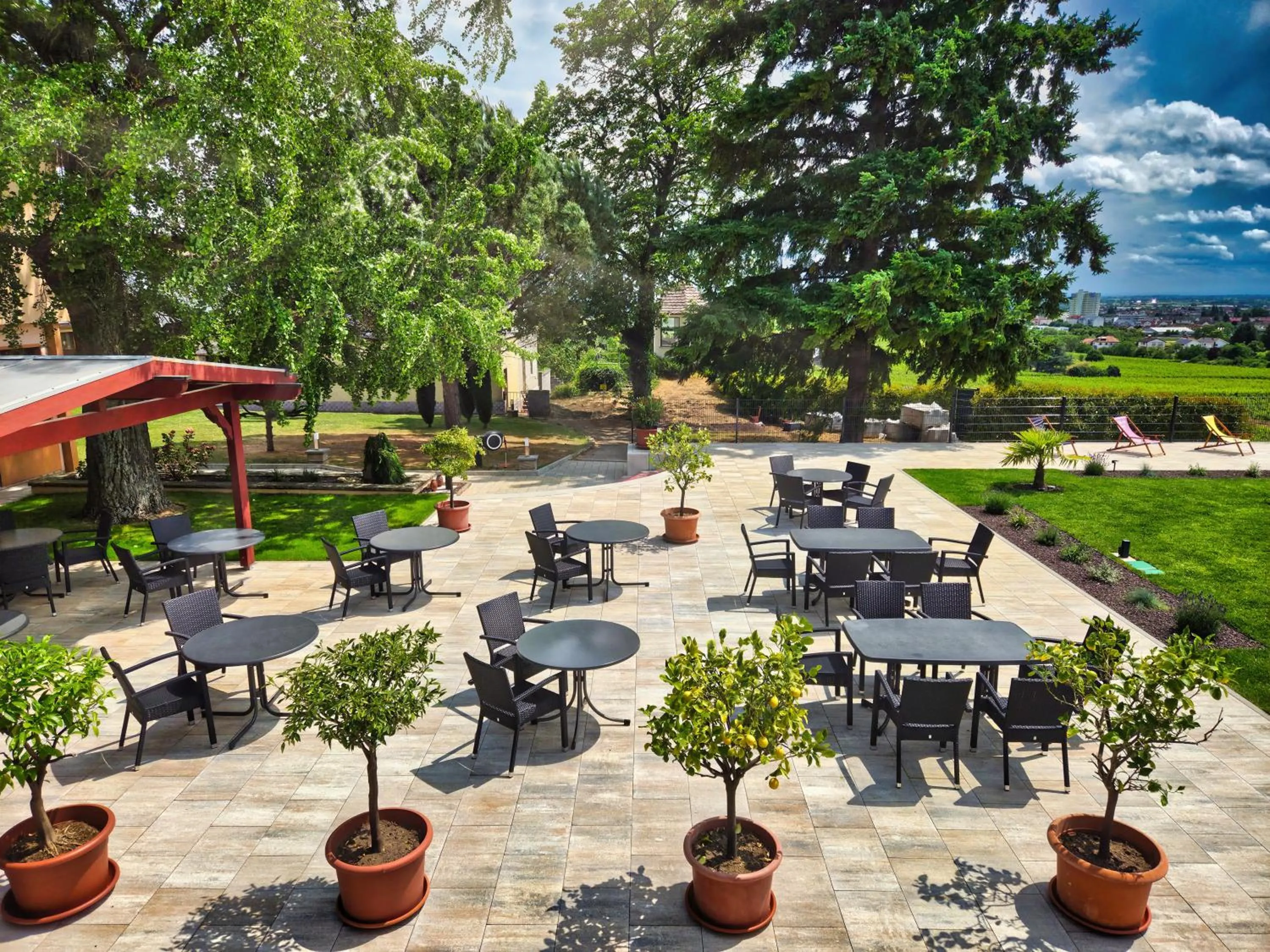 Garden in Hotel Tenner