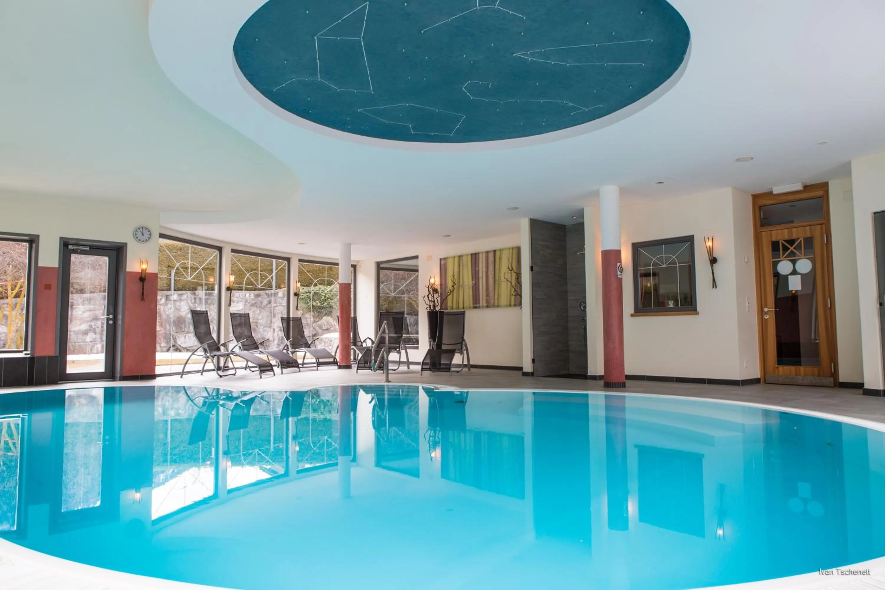Swimming pool in Wellnesshotel Liun