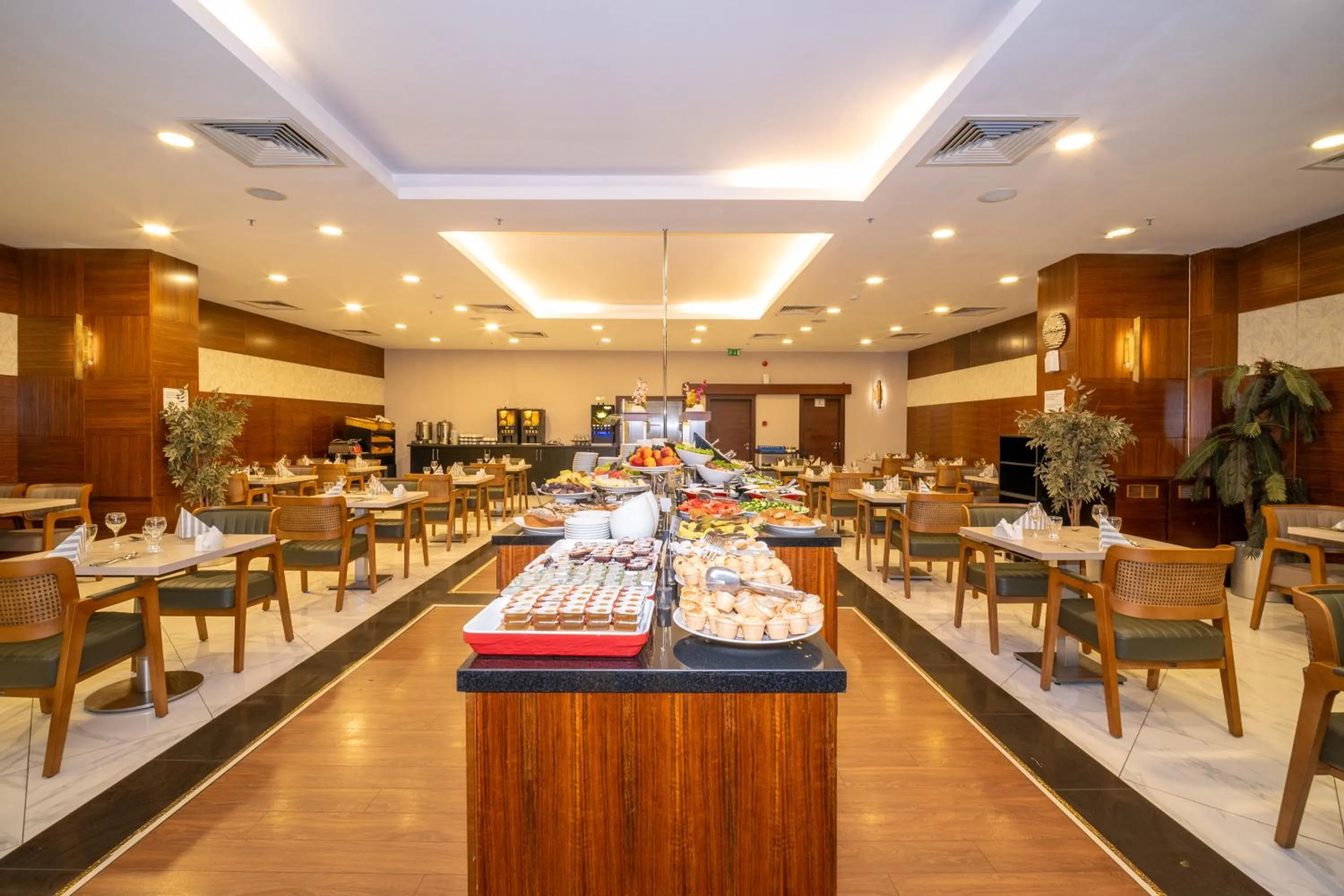 Food and drinks in Grand S Hotel