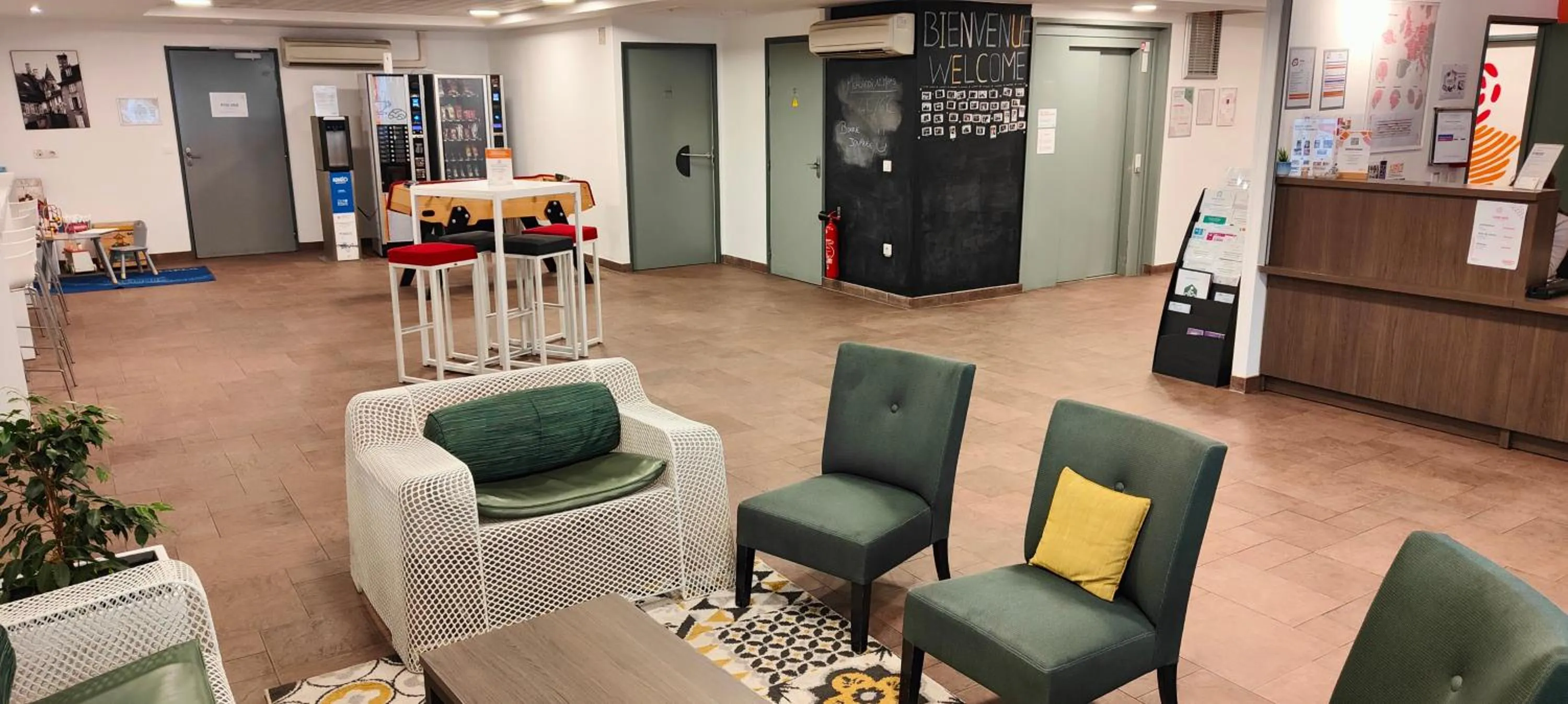 Living room in Aparthotel Adagio Access Poitiers