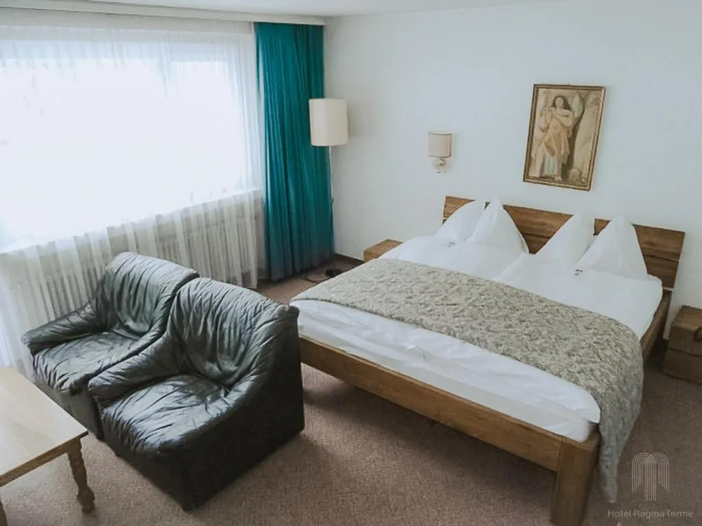 Bed in Hotel Regina Terme