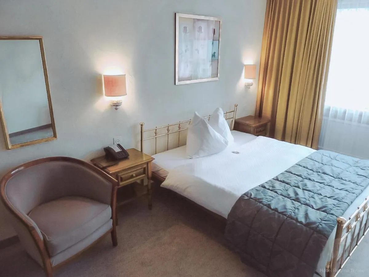 Bed in Hotel Regina Terme