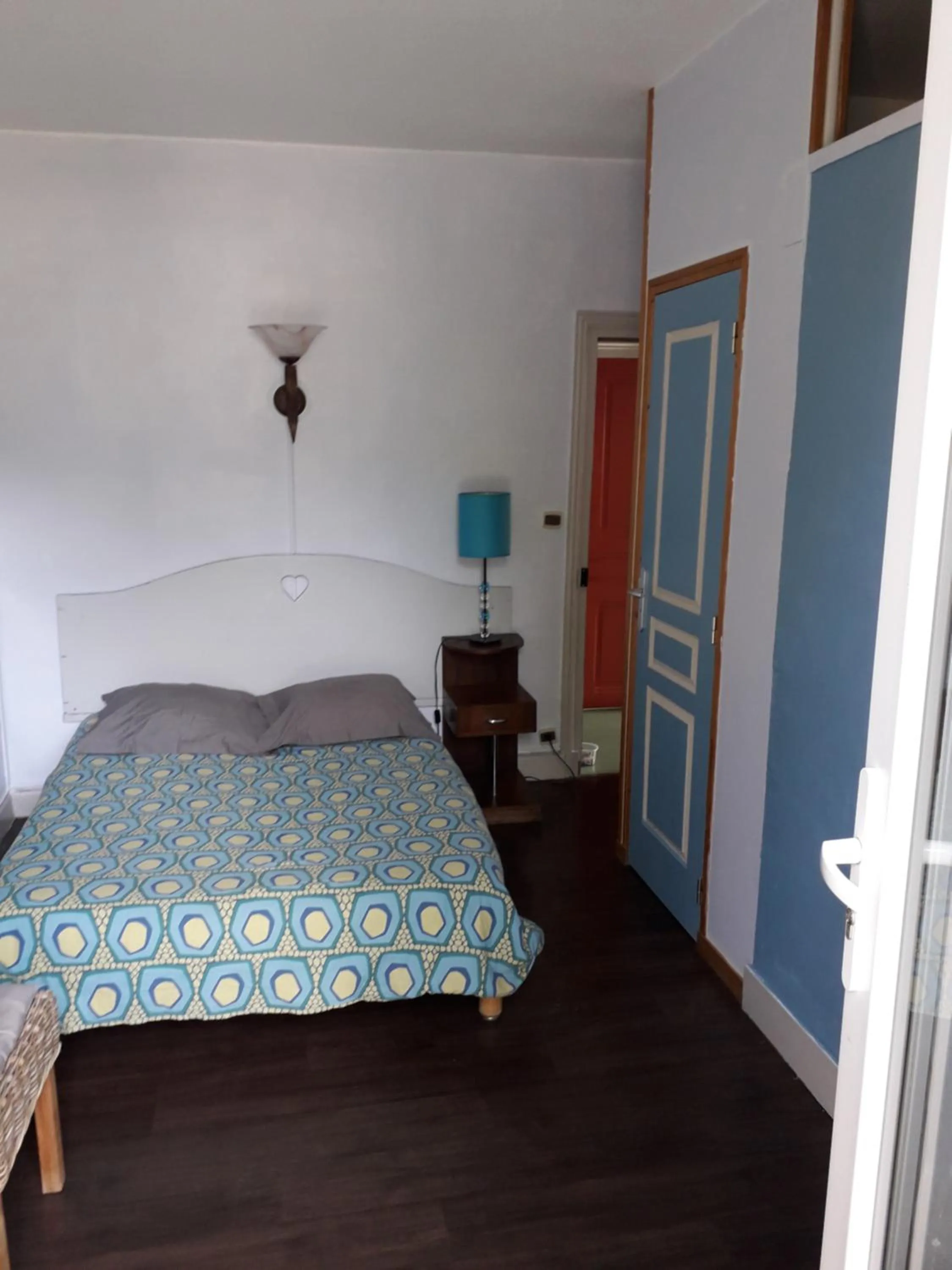 Photo of the whole room, Bed in Pension Saint Antoine