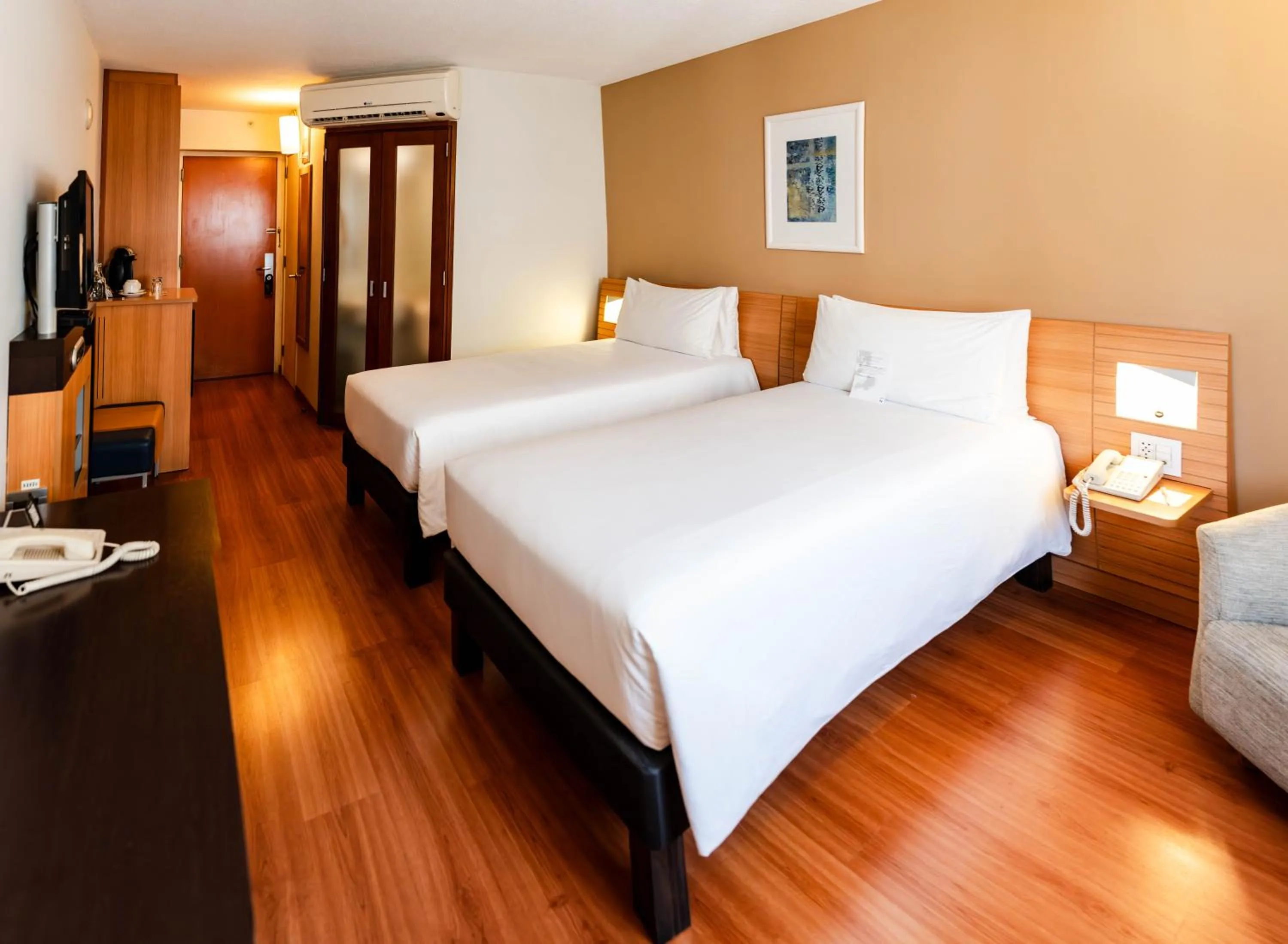 Bedroom, Bed in Novotel Lima San Isidro