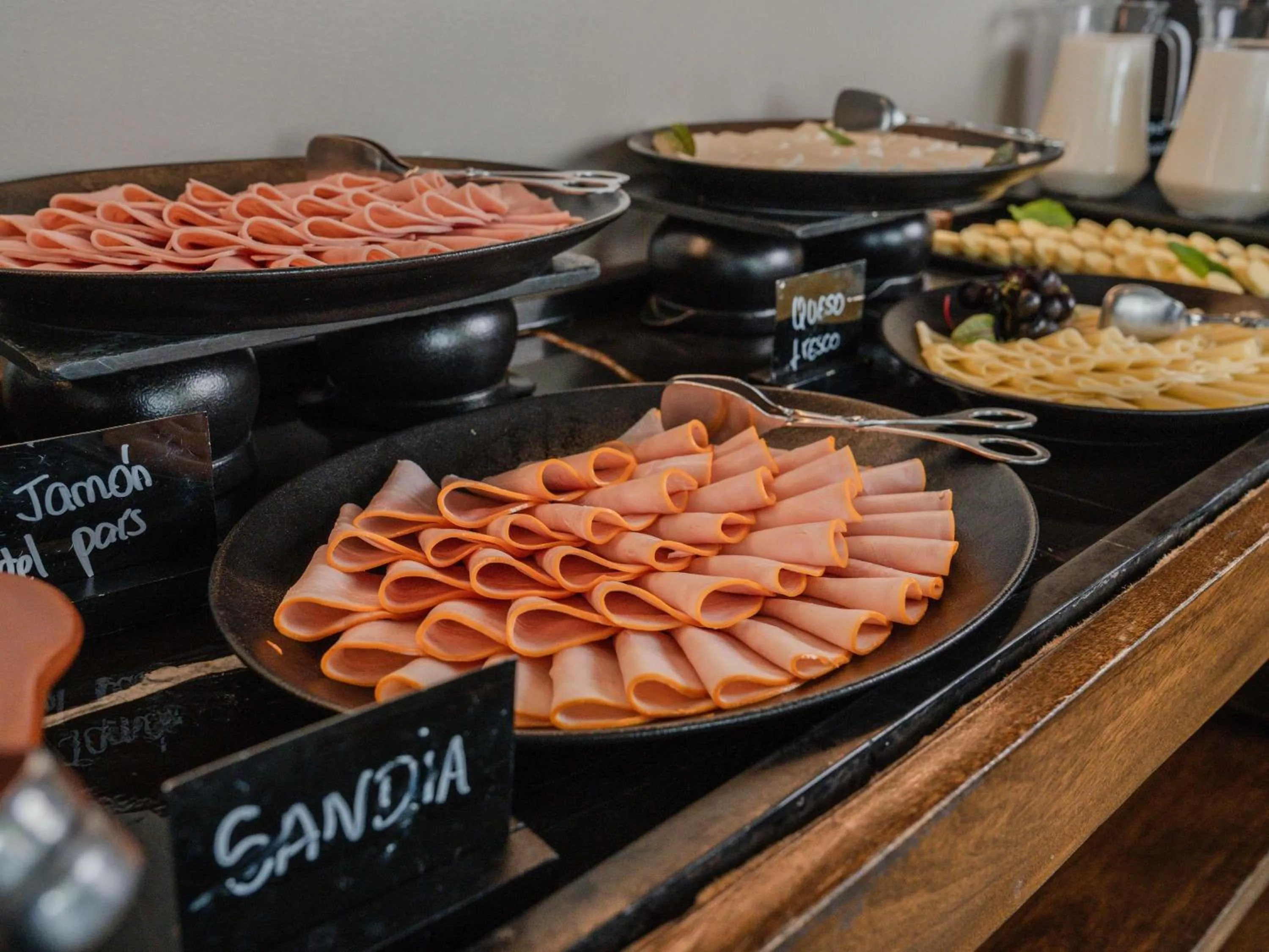 Restaurant/places to eat in Novotel Lima San Isidro