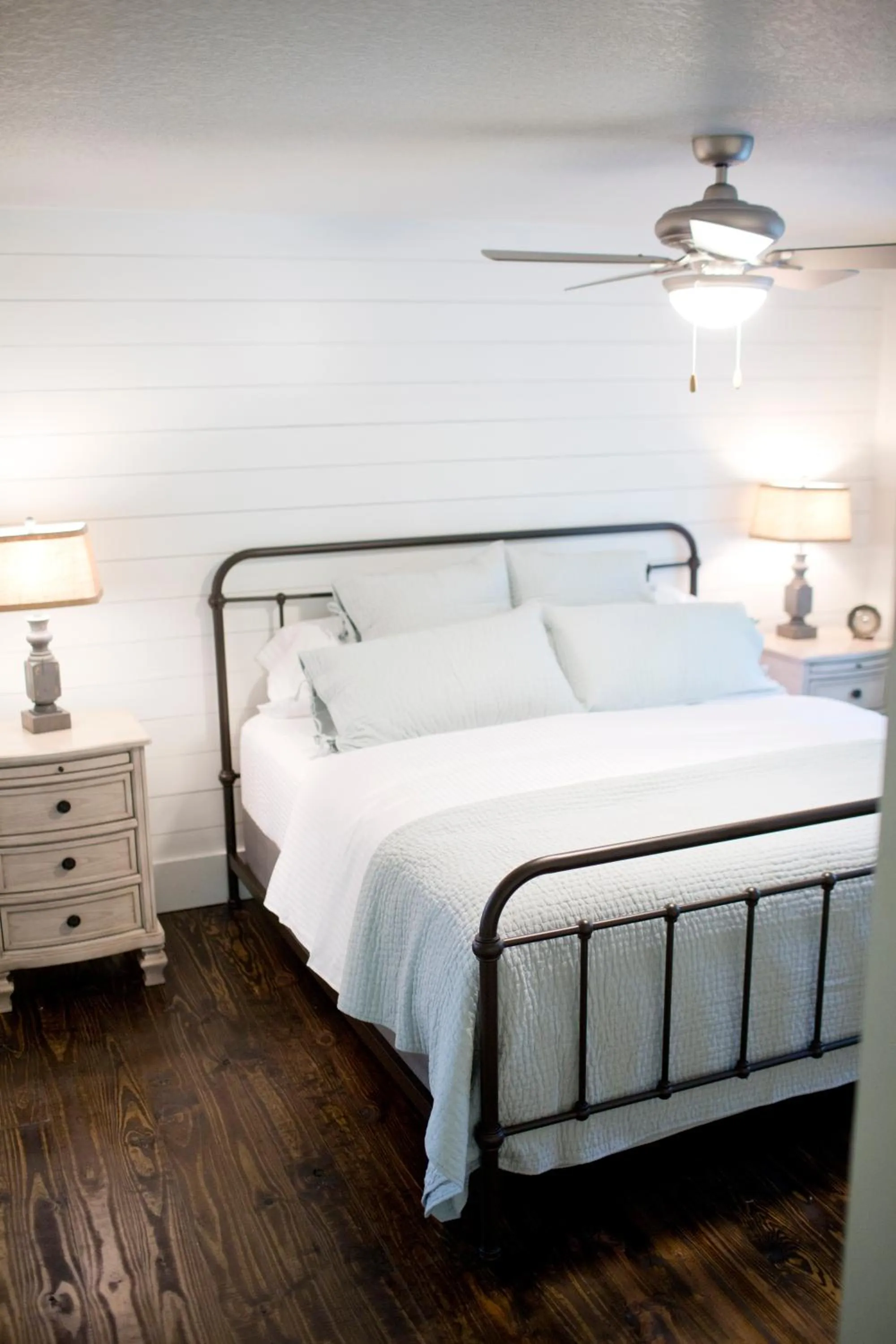 Bed in Stonehill Cottages