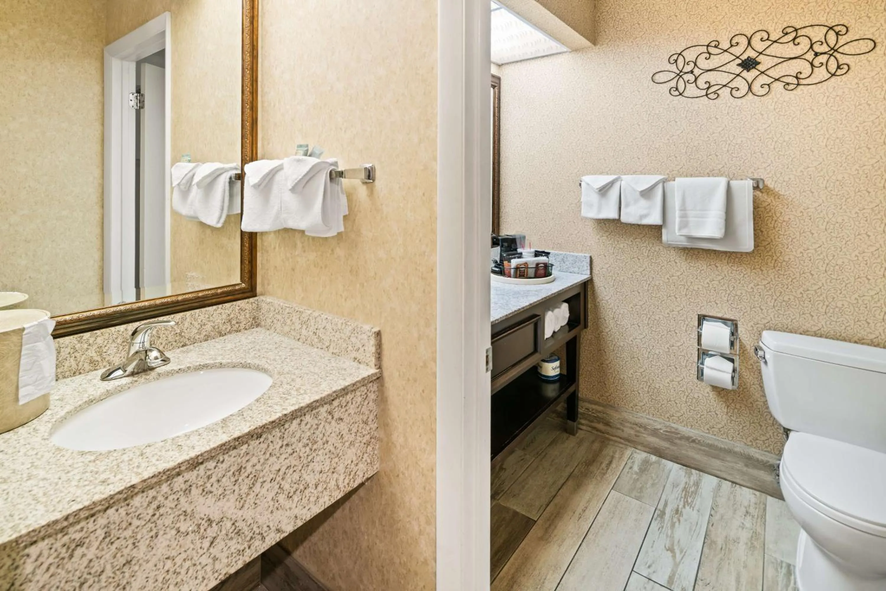 Bathroom in Best Western Coral Hills