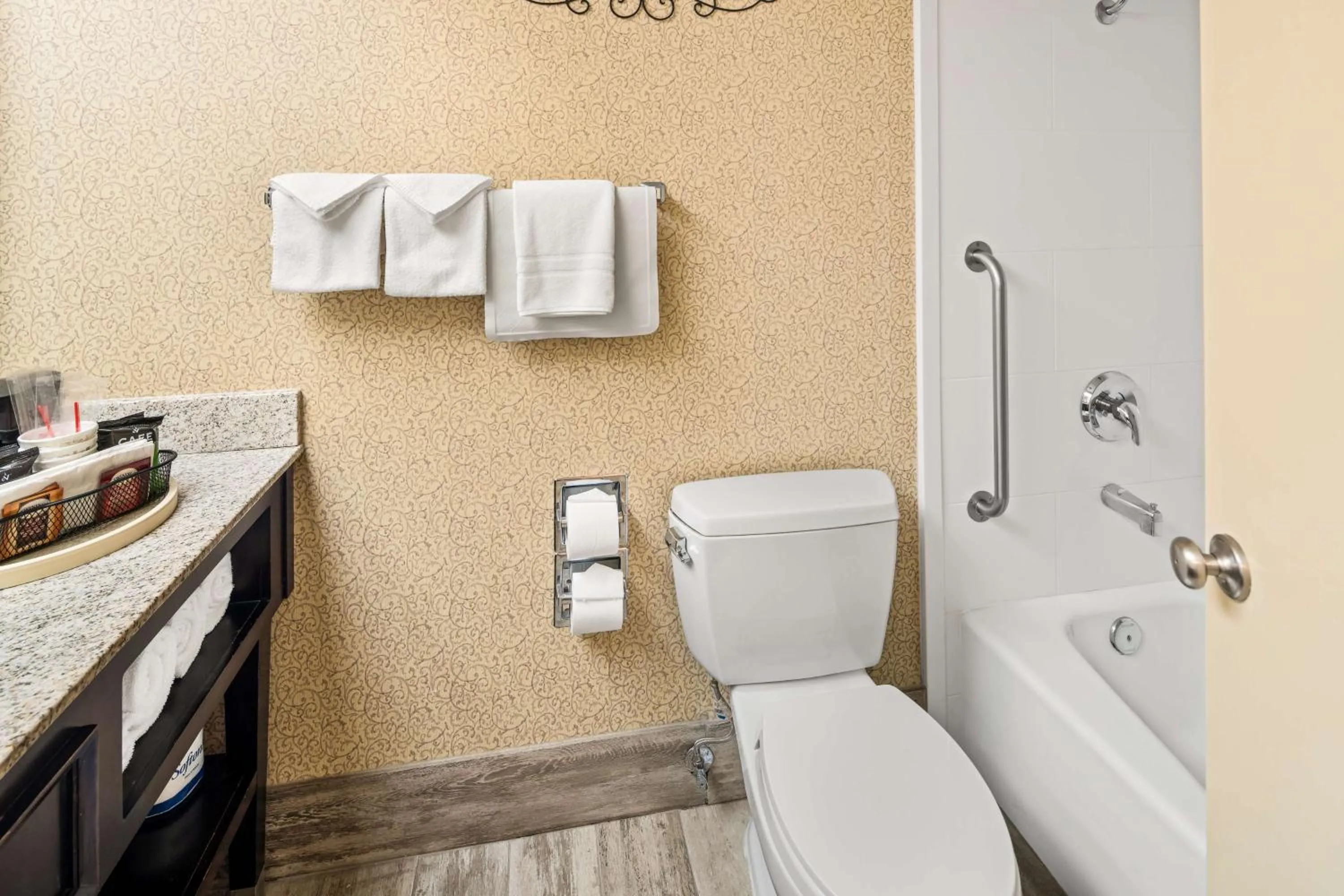 Bathroom in Best Western Coral Hills