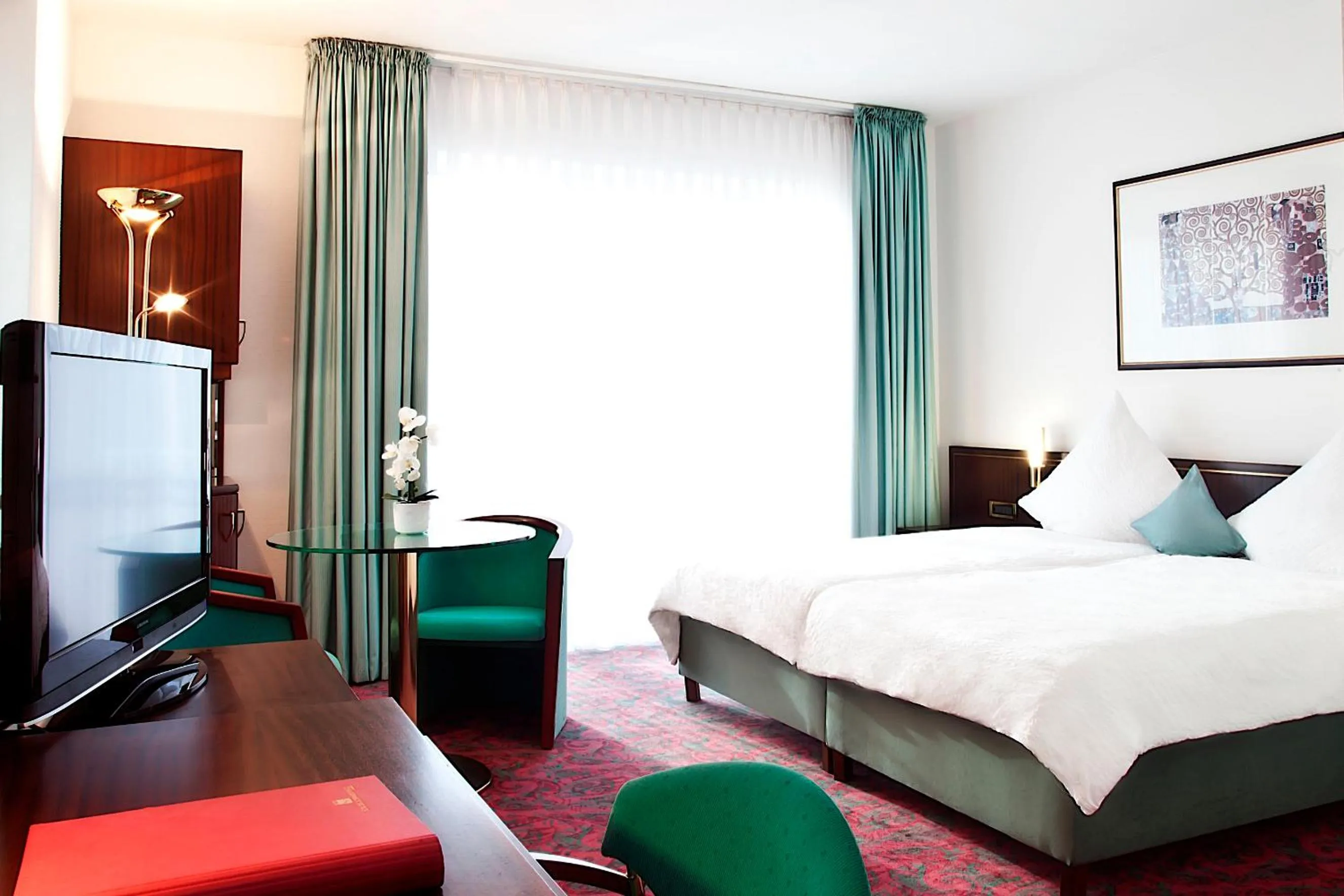 Bedroom, Bed in Hotel Schloss Schwarzenfeld