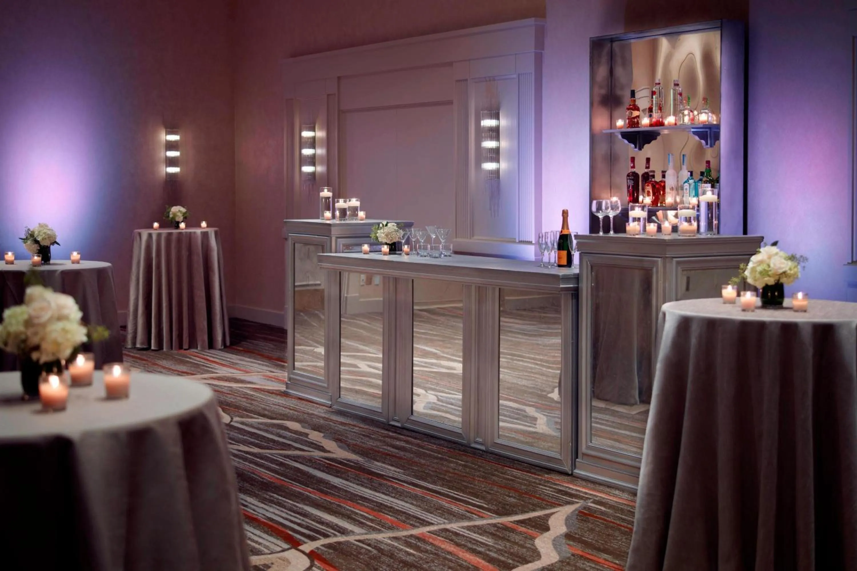 Lobby or reception in Gaithersburg Marriott Washingtonian Center