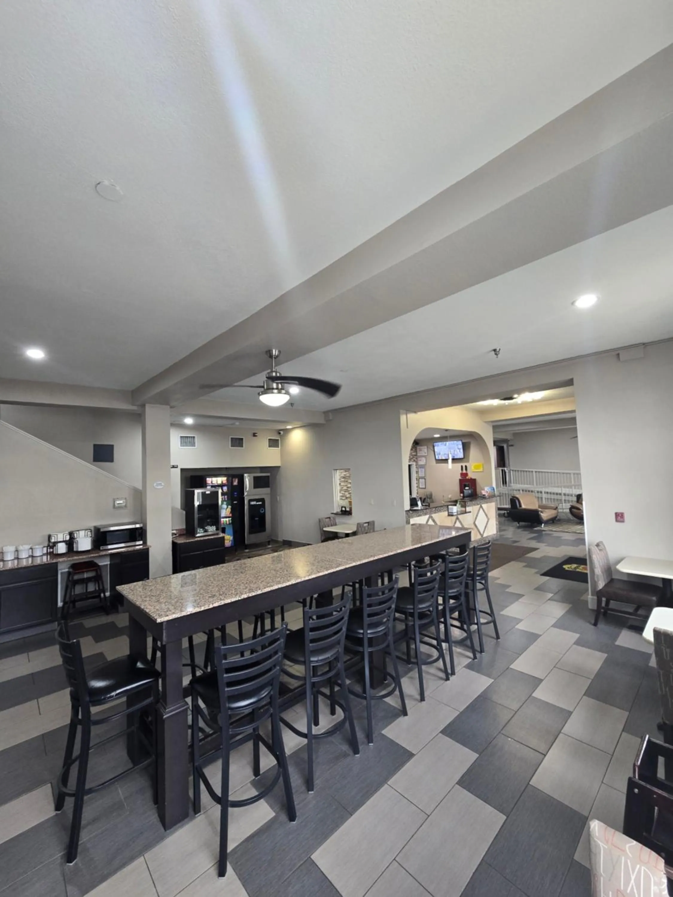 Breakfast in Super 8 by Wyndham Kansas City