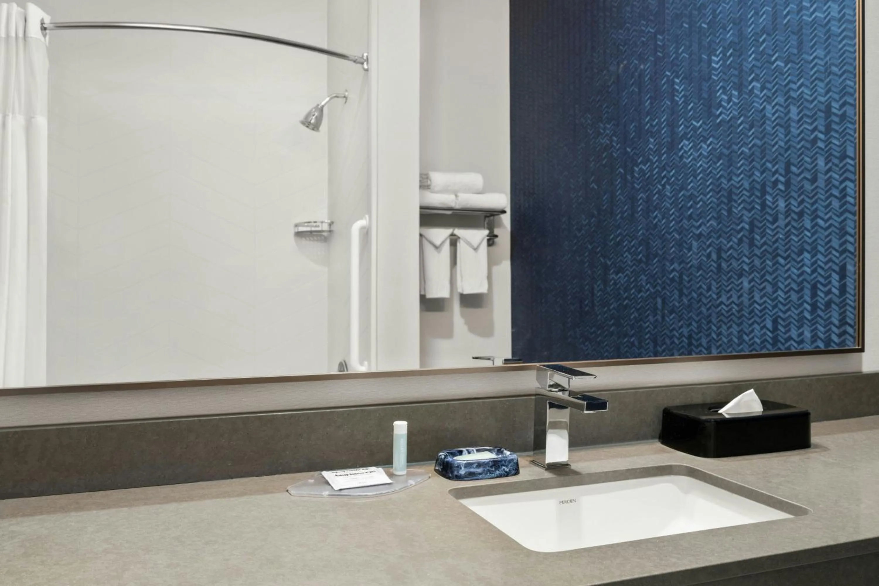 Bathroom in Fairfield Inn and Suites by Marriott Birmingham Fultondale / I-65