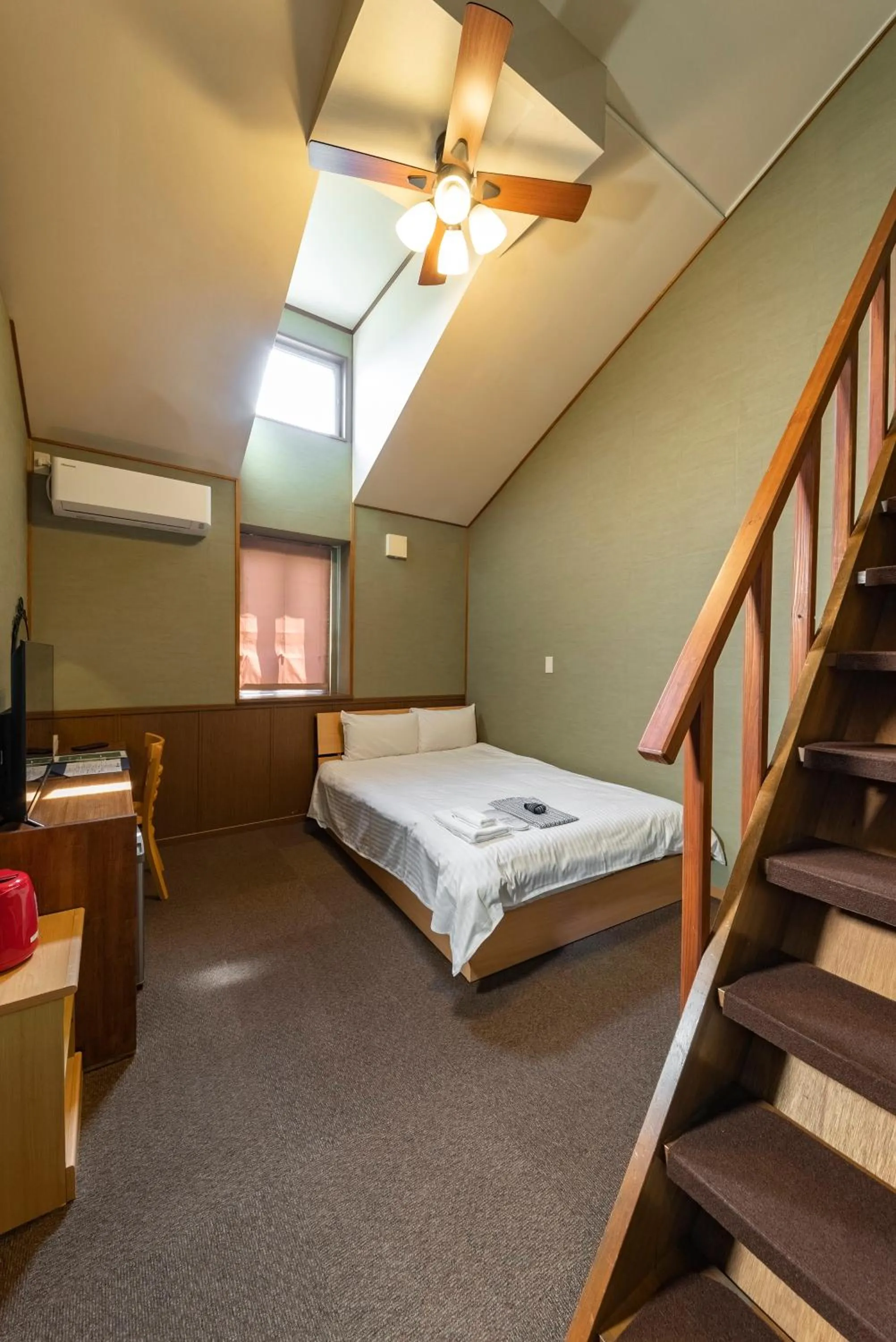 Photo of the whole room, Bed in ETAVIA Yufuin Kinrinko