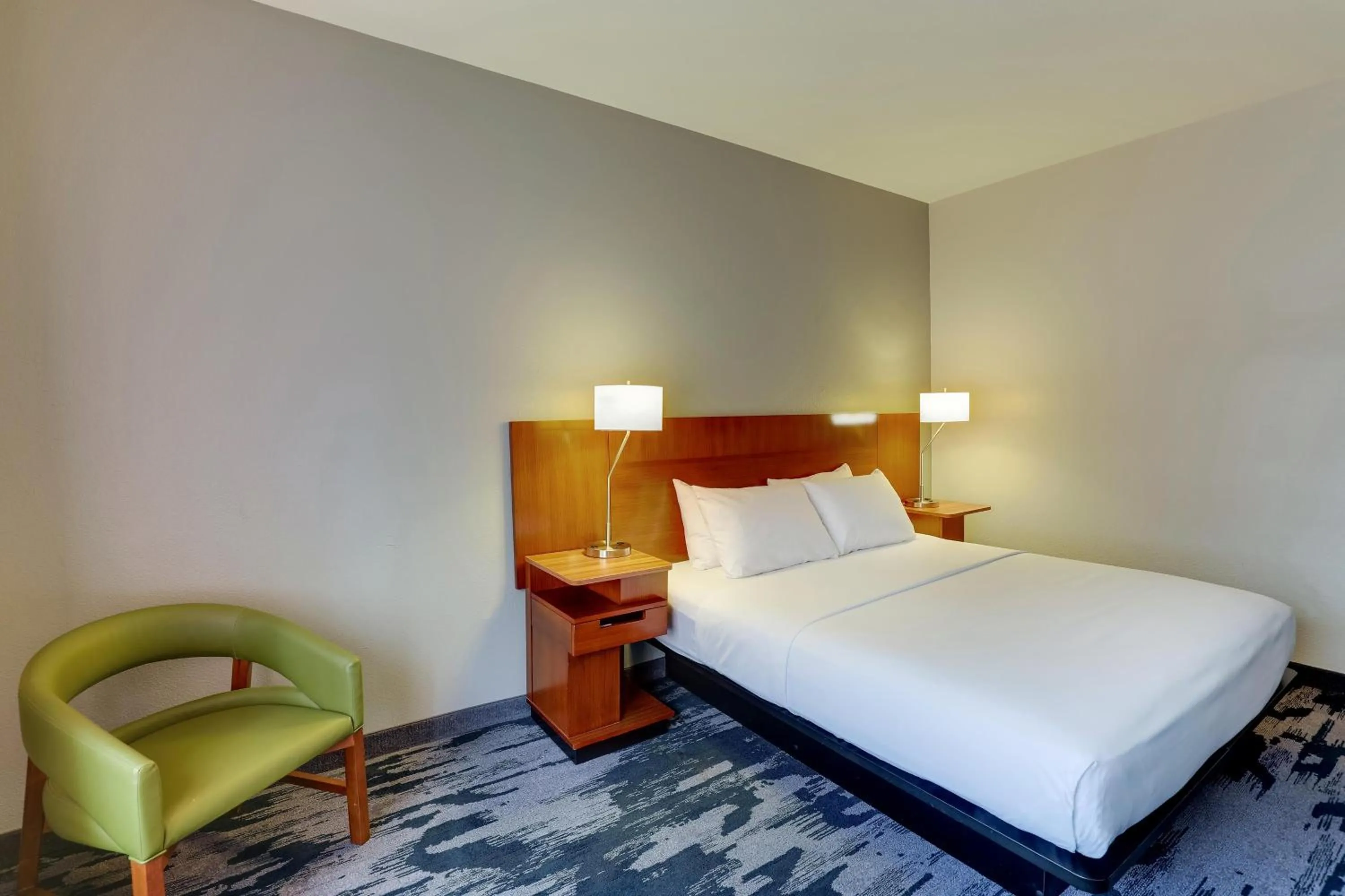 Bedroom, Bed in Las Colinas Inn Irving, SureStay Collection by Best Western