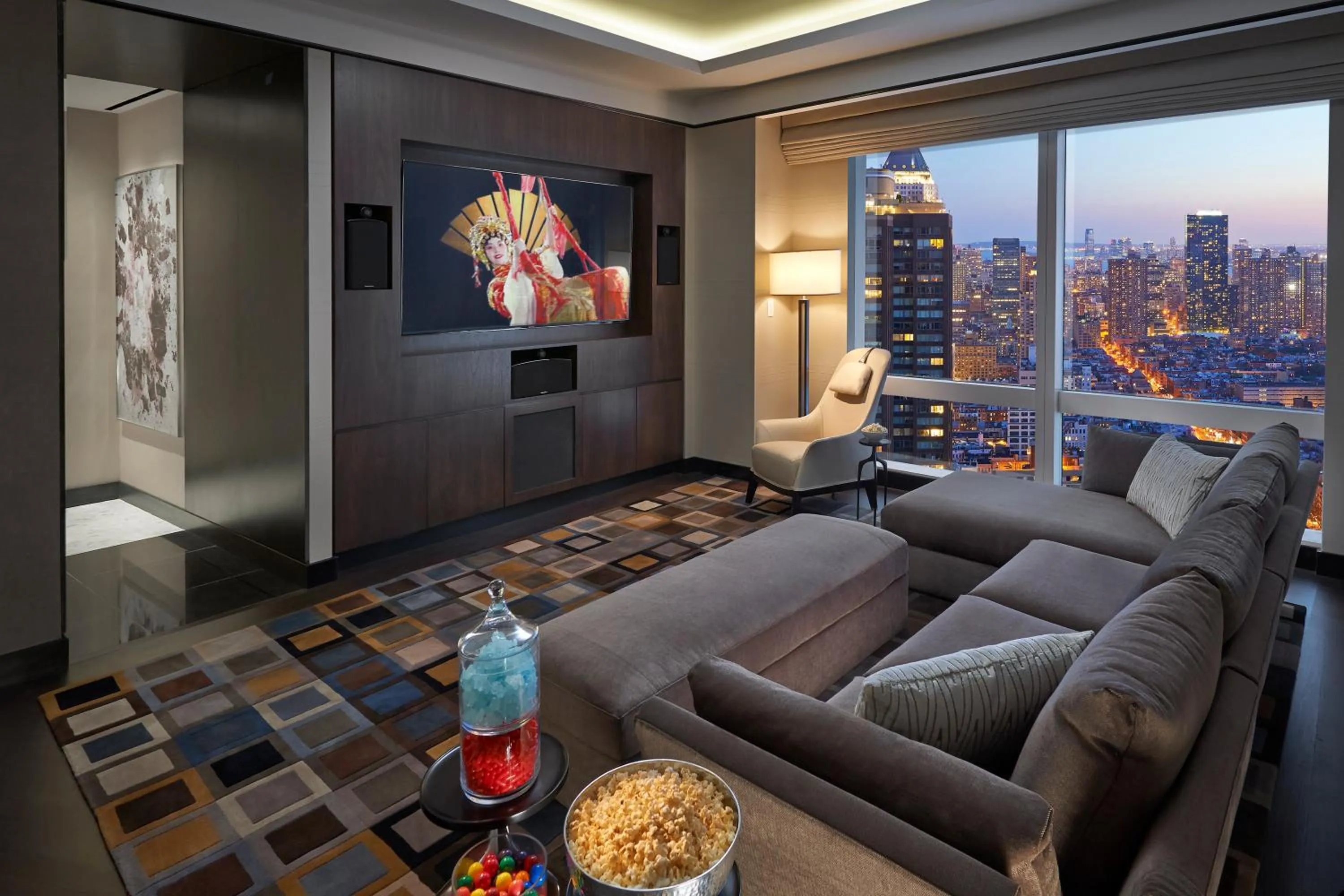 TV and multimedia in Mandarin Oriental, New York