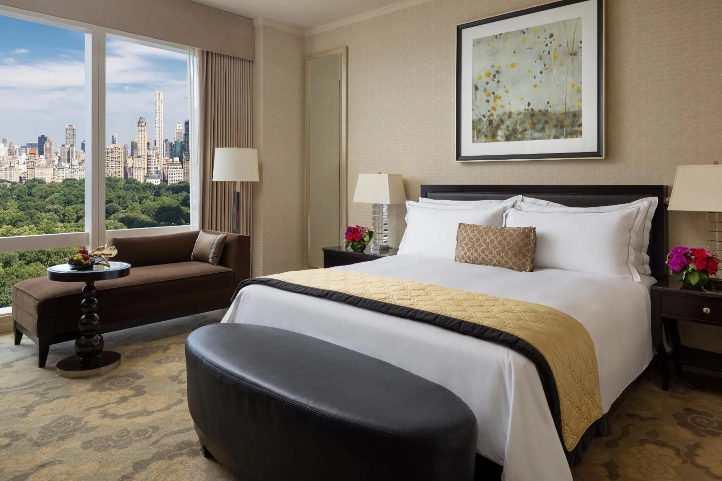 Bedroom, Bed in Mandarin Oriental, New York