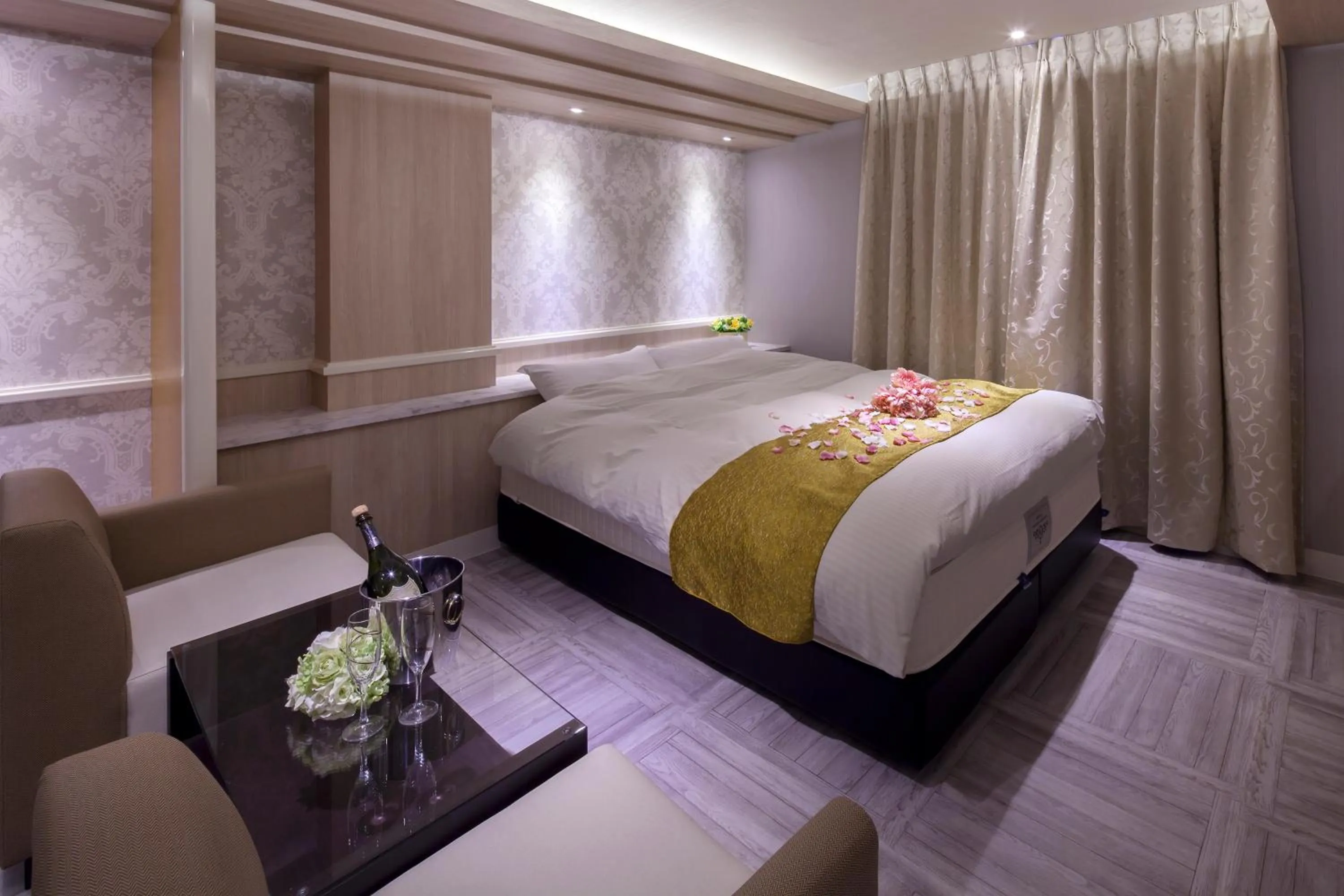 Bed in ホテルオリジン Hotel Origin 男塾ホテルグループ