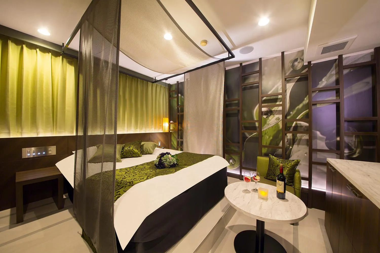 Bedroom, Bed in ルトゥール難波 RetourNANBA 男塾ホテルグループ