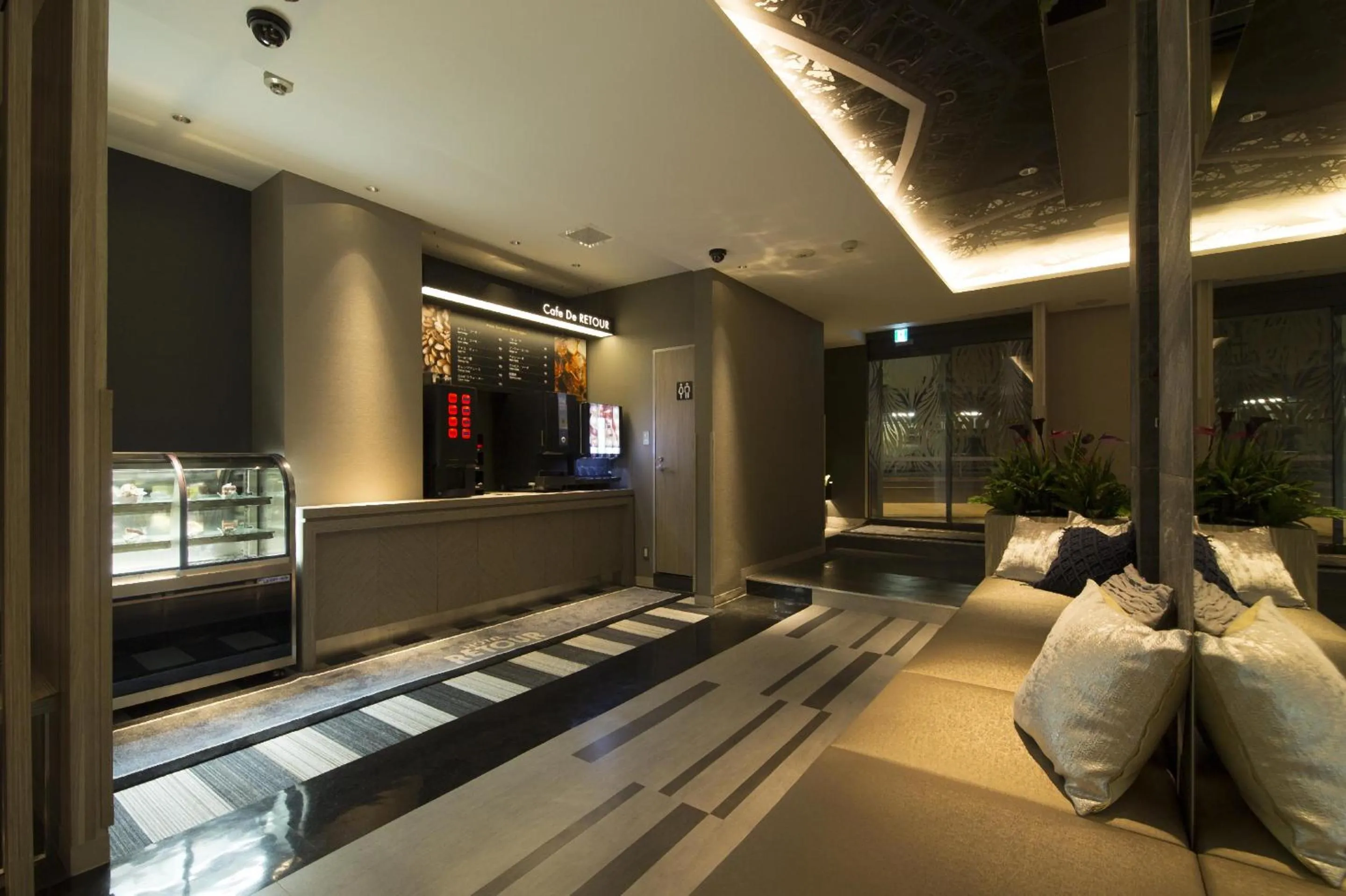 Lobby or reception in ルトゥール難波 RetourNANBA 男塾ホテルグループ