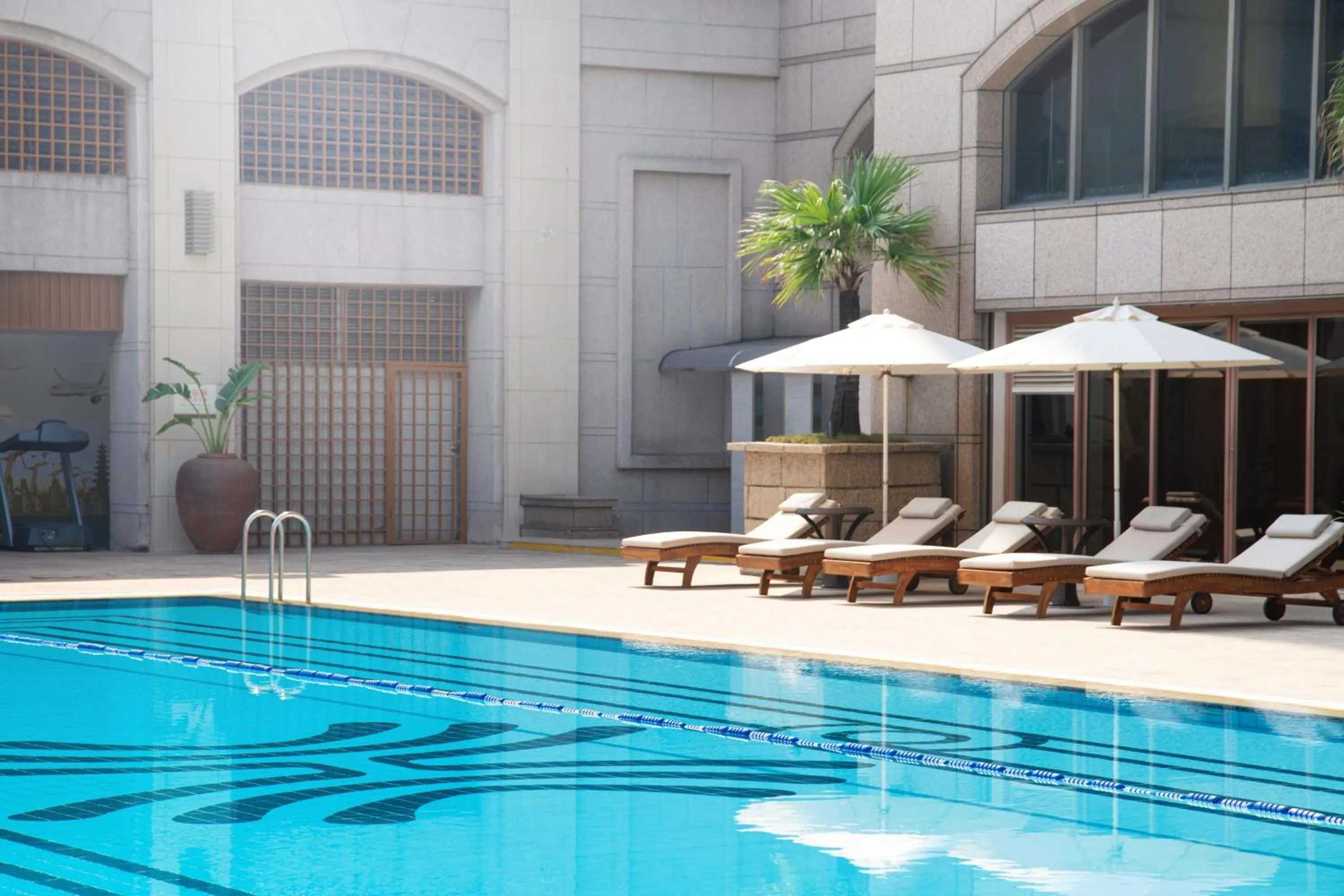 Swimming pool in Grand Hi Lai Hotel