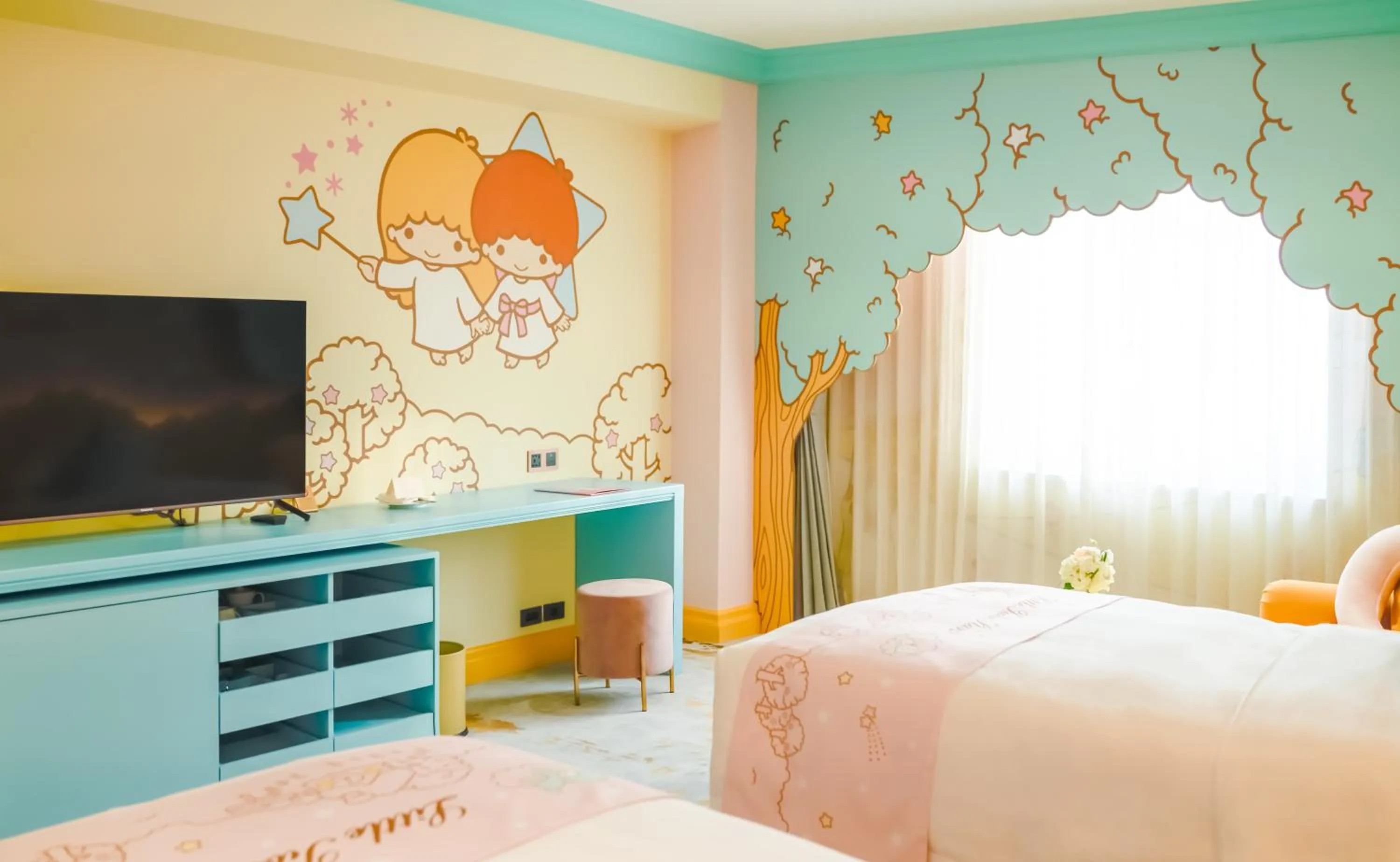 TV and multimedia, Bed in Grand Hi Lai Hotel