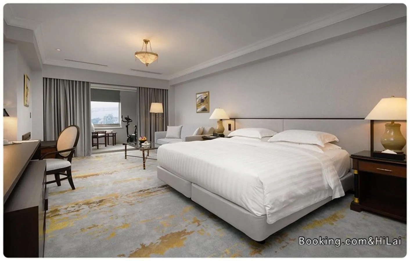 Sea view, Bed in Grand Hi Lai Hotel