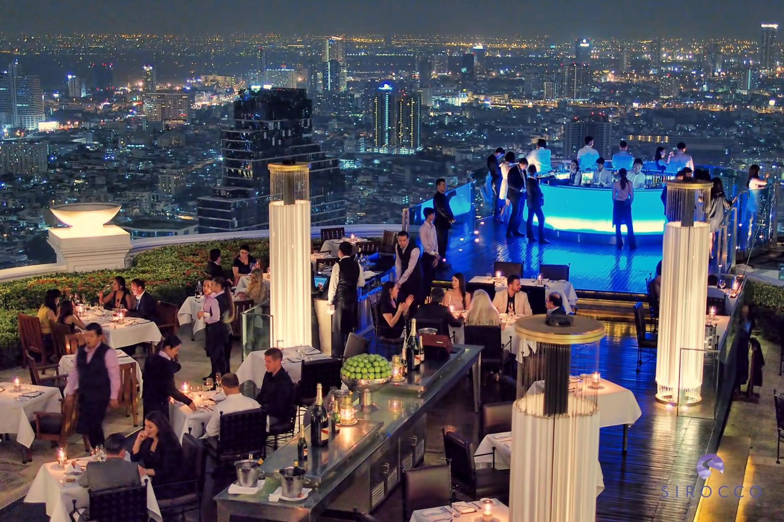 Restaurant/places to eat in Tower Club at lebua